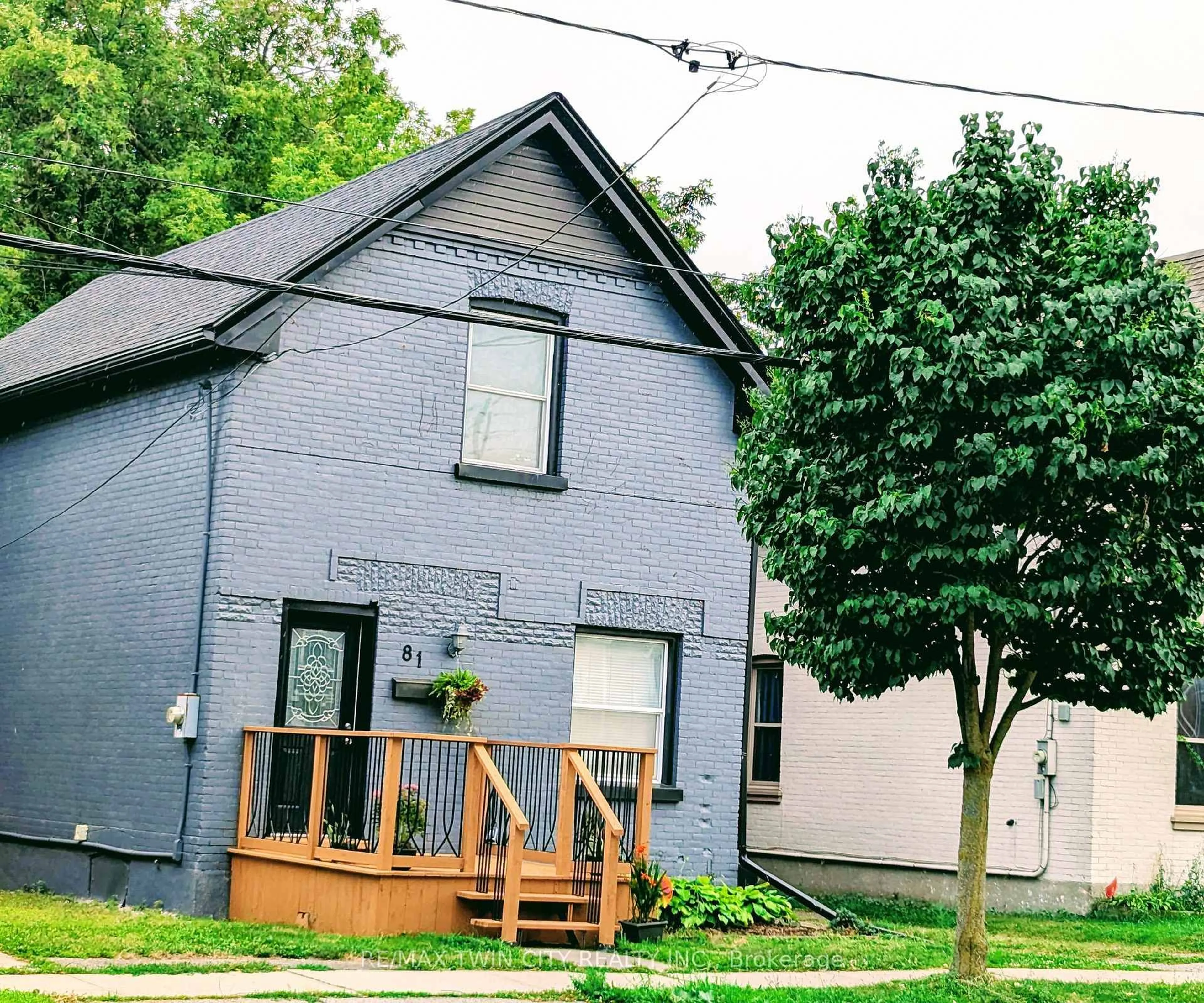 Unknown for 81 Grey St, Brantford Ontario N3T 2T4