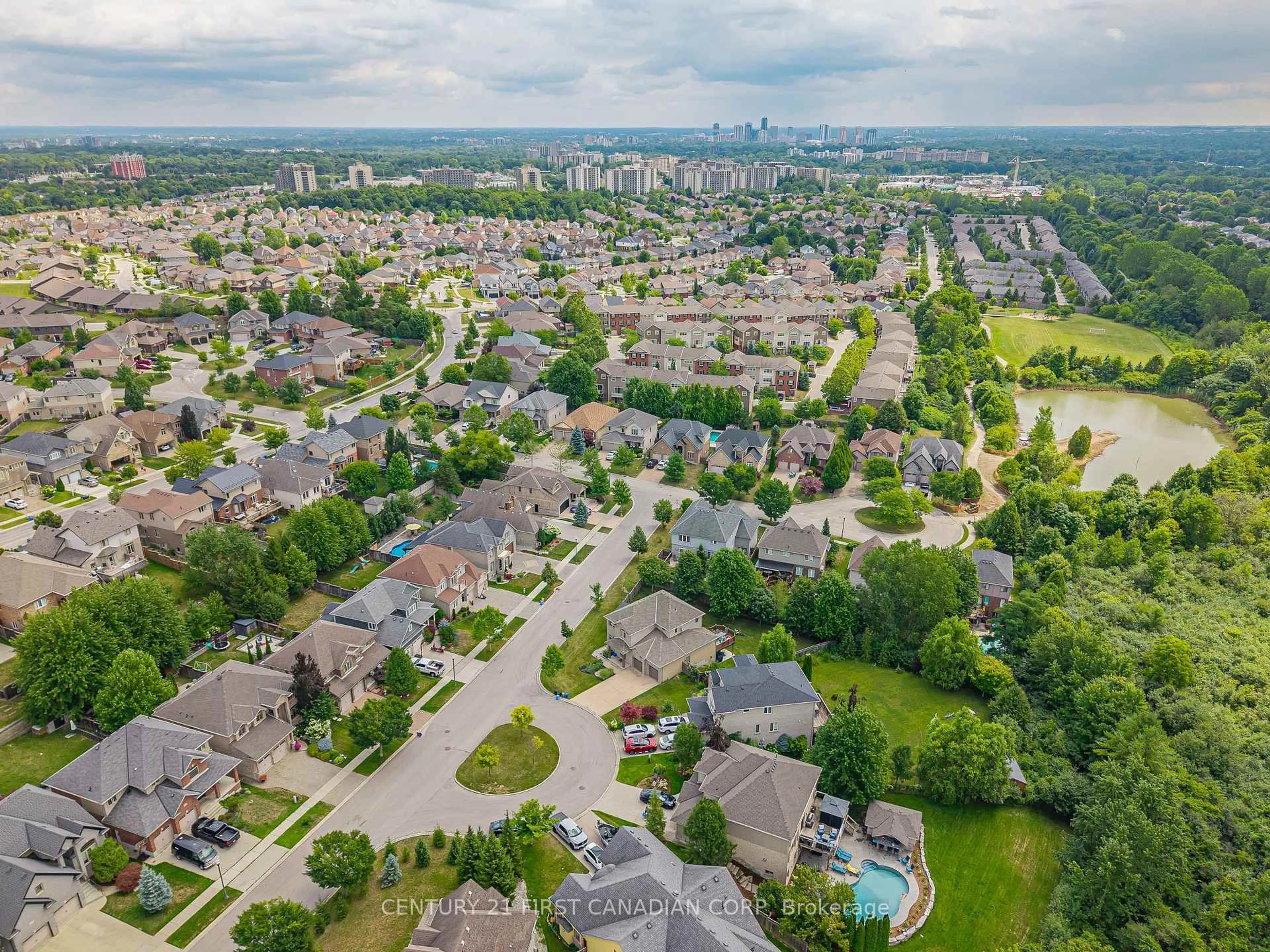 A pic from outside/outdoor area/front of a property/back of a property/a pic from drone, unknown for 646 Redtail Tr, London North Ontario N6H 5X7