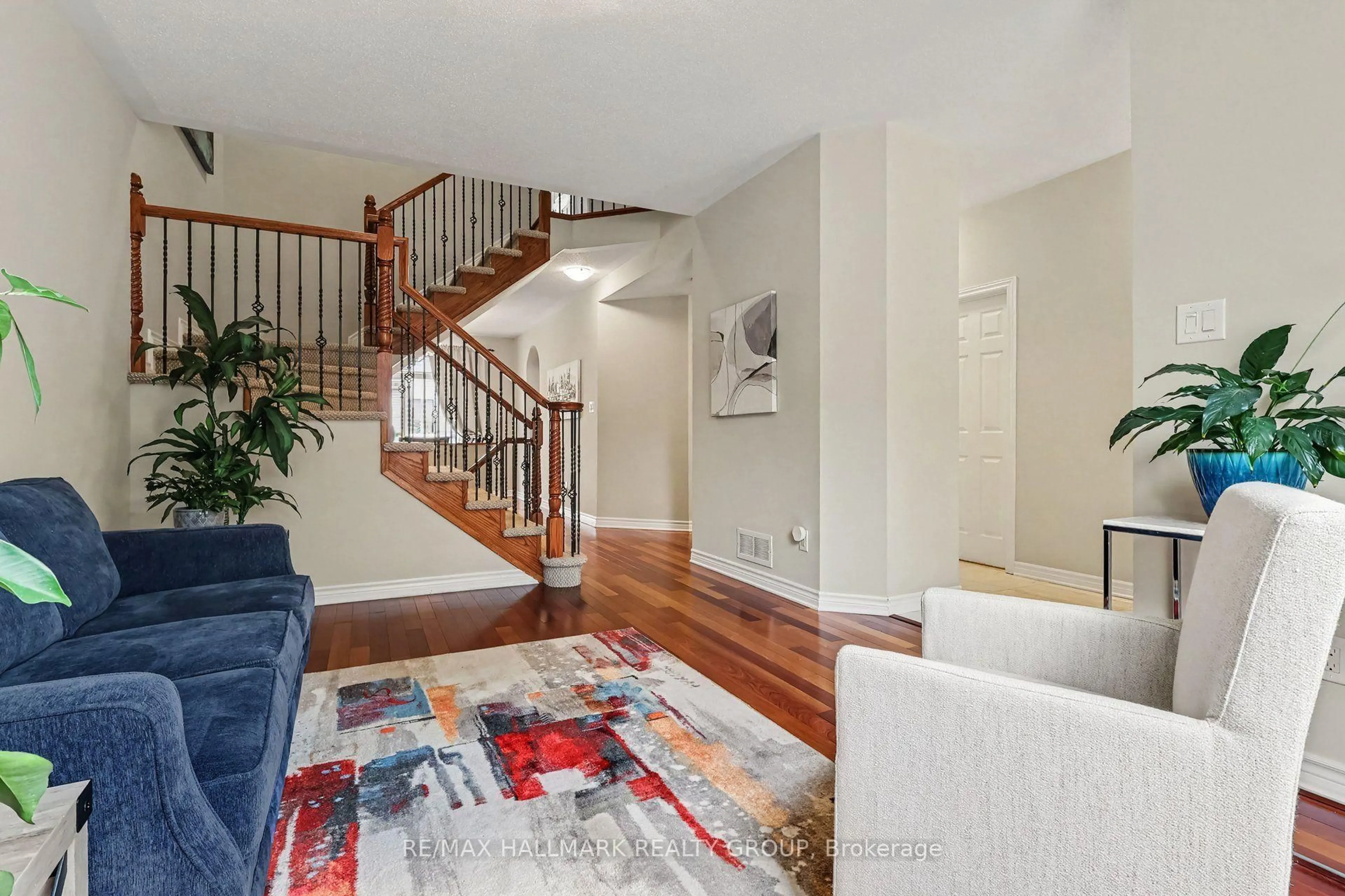 Unknown for 302 Grayburn Way, Ottawa Ontario K2J 0V8