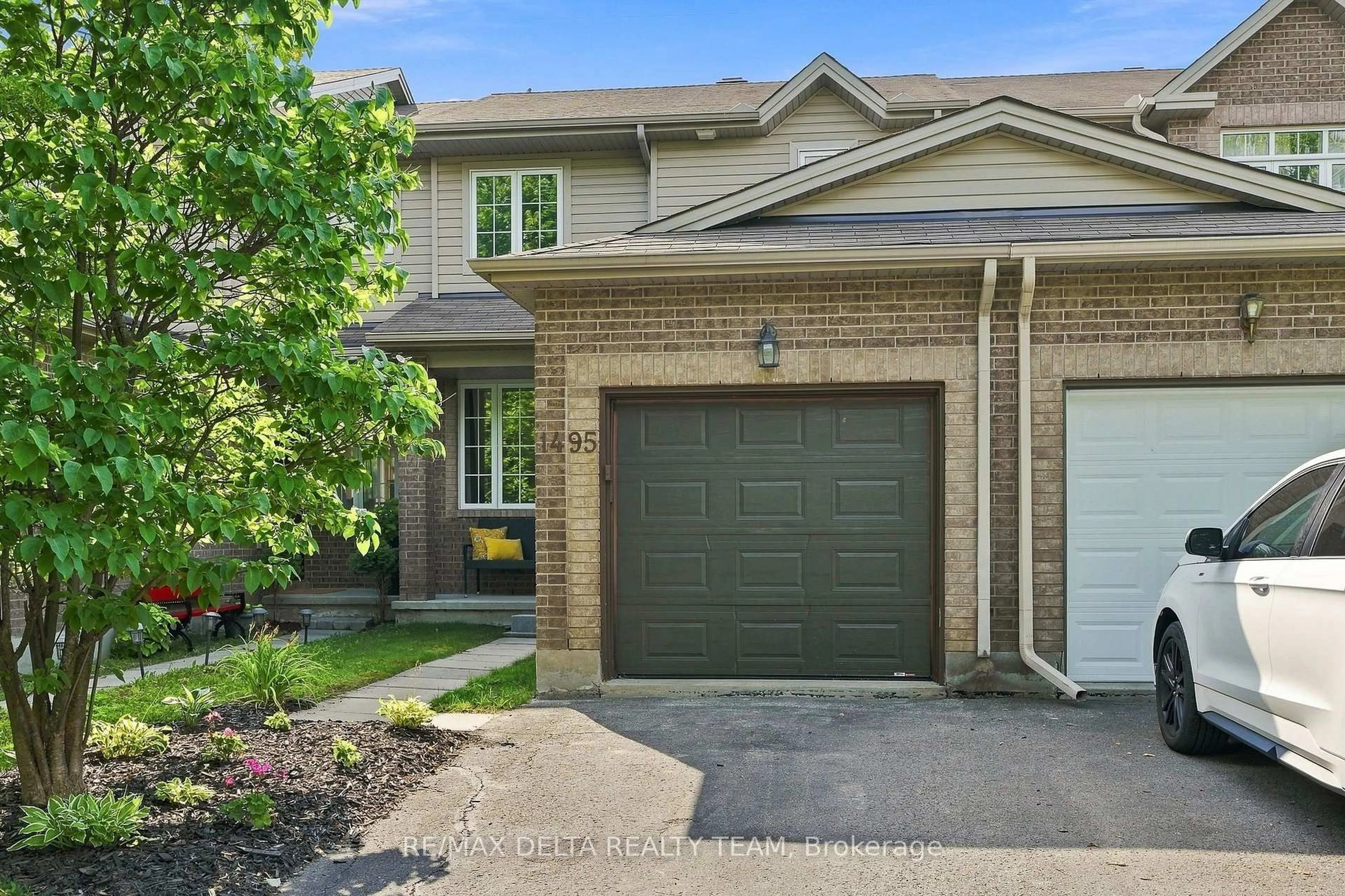 Home with brick exterior material, street for 1495 Demeter St, Ottawa Ontario K4A 5C6