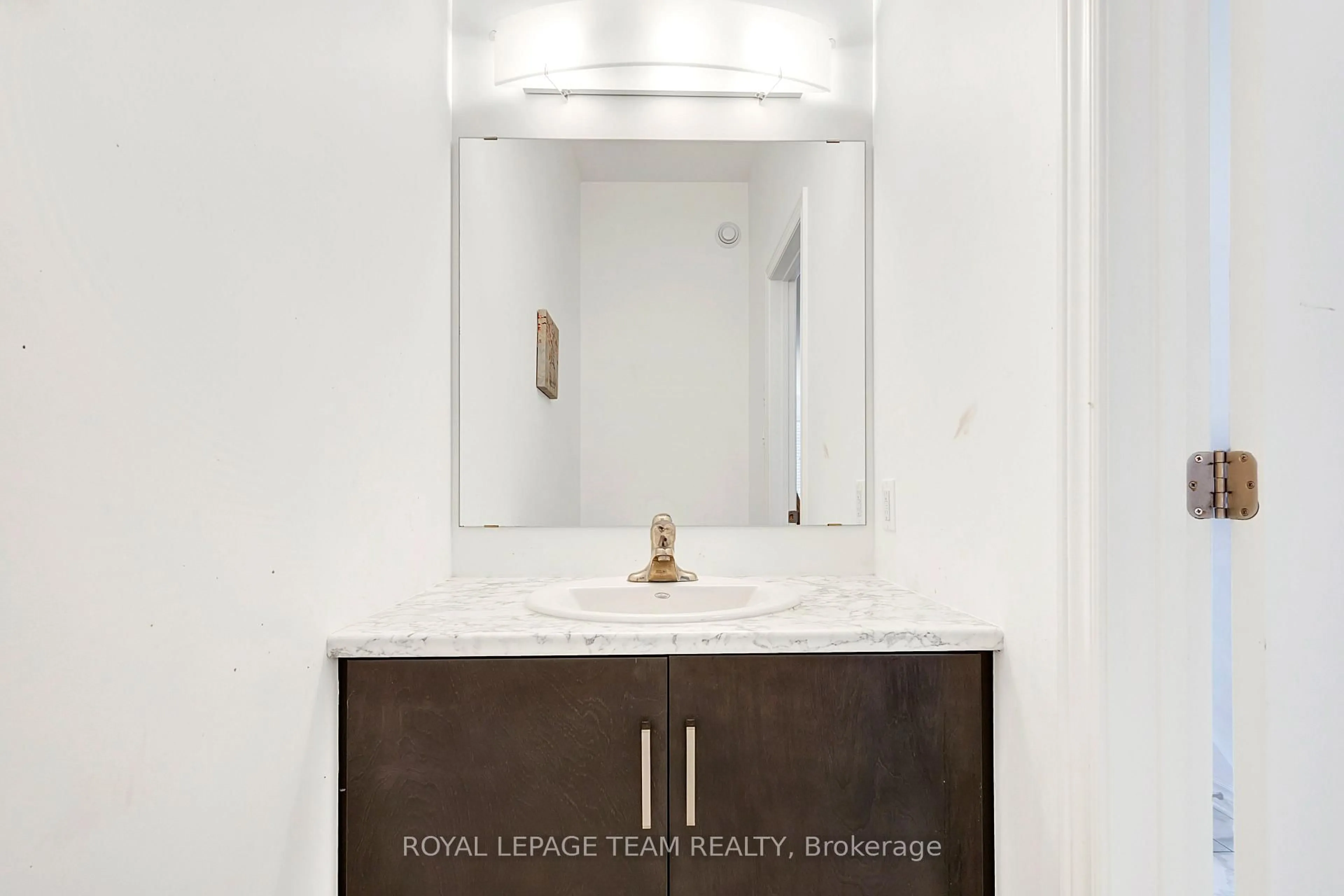 Contemporary bathroom, unknown for 126 Dowdall Circ, Carleton Place Ontario K7C 0S4