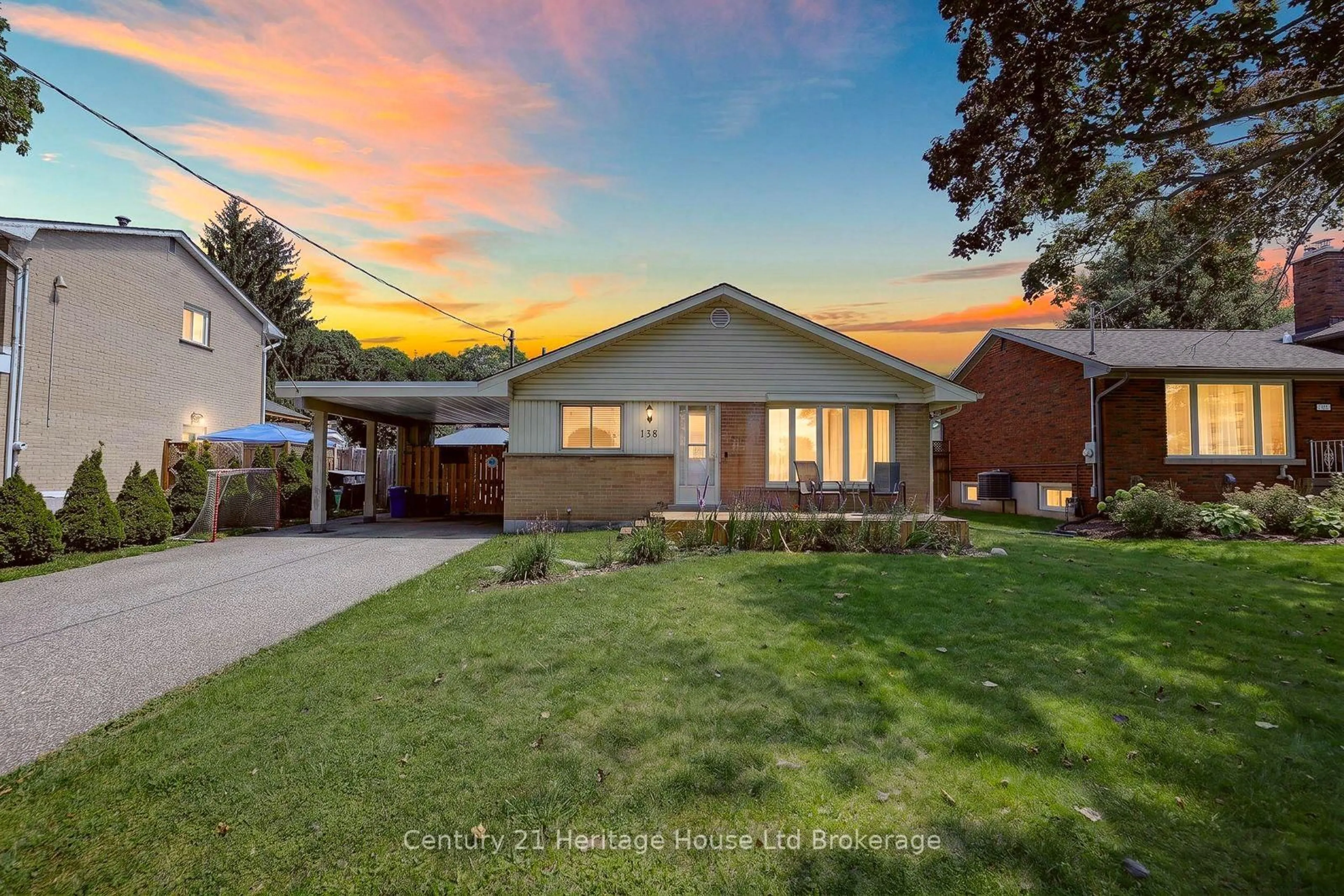 Home with brick exterior material, street for 138 Lyndale Cres, Woodstock Ontario N4S 7S9
