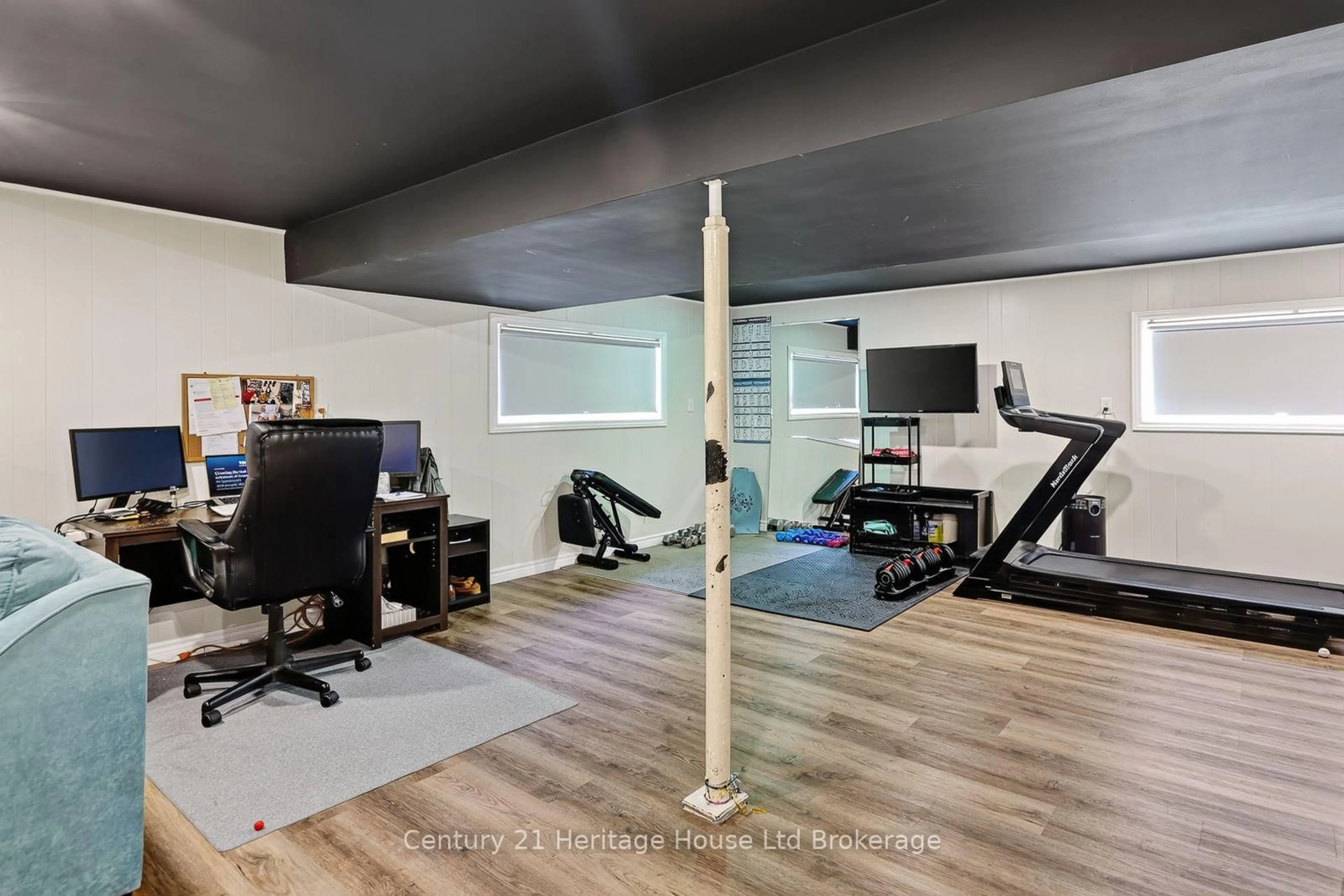 A pic of a room for 138 Lyndale Cres, Woodstock Ontario N4S 7S9