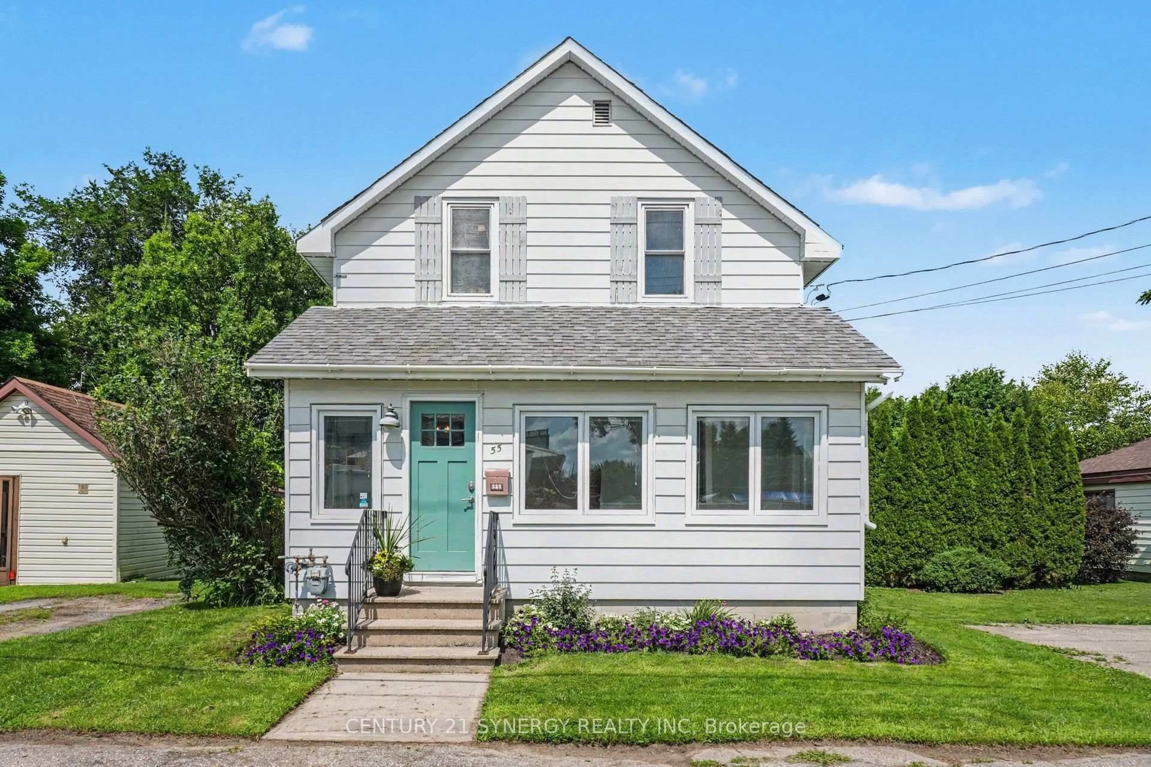 Home with vinyl exterior material, street for 55 Cockburn St, Perth Ontario K7H 2B5