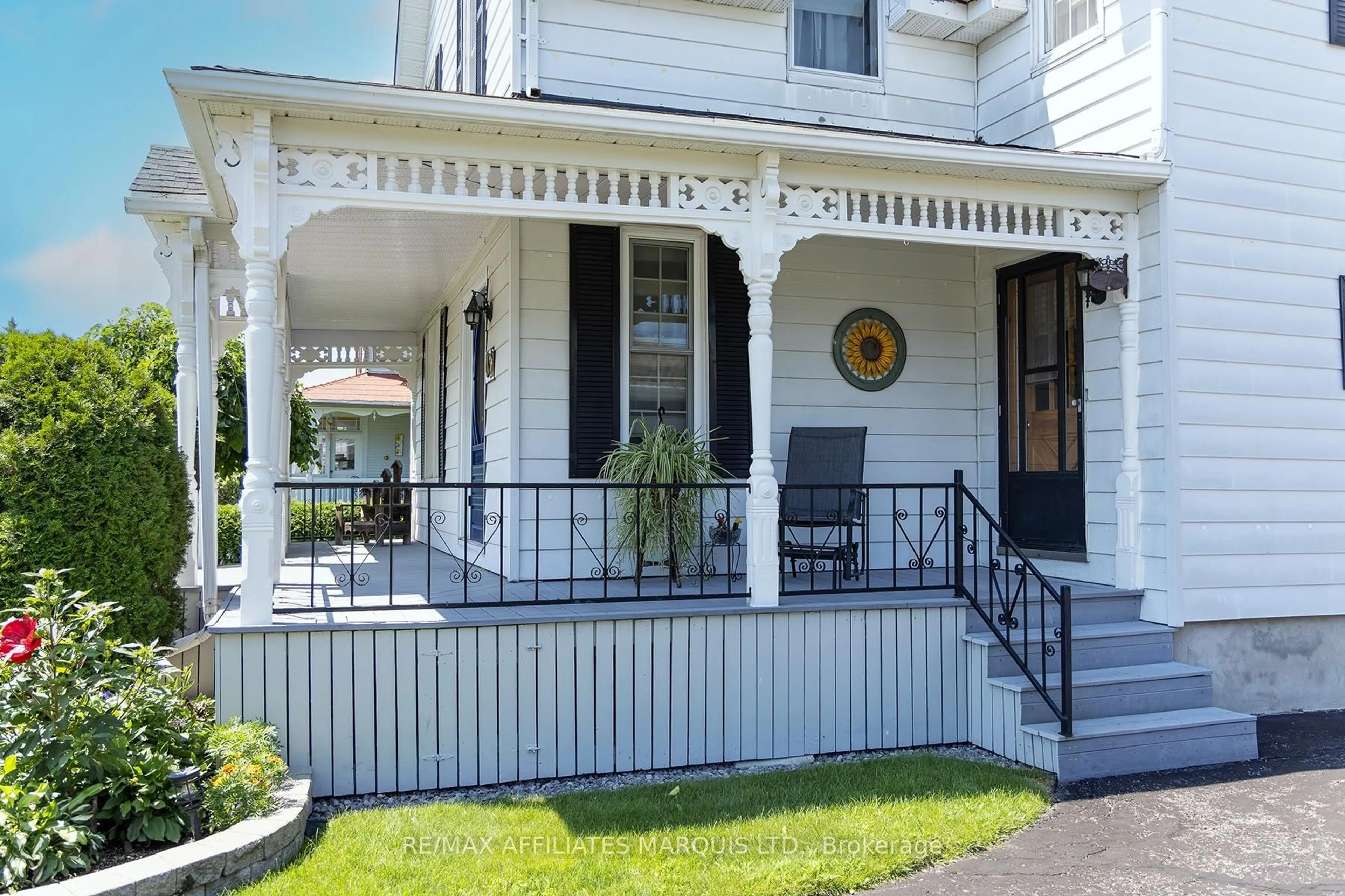 Patio, street for 32 Church St, South Dundas Ontario K0E 1K0