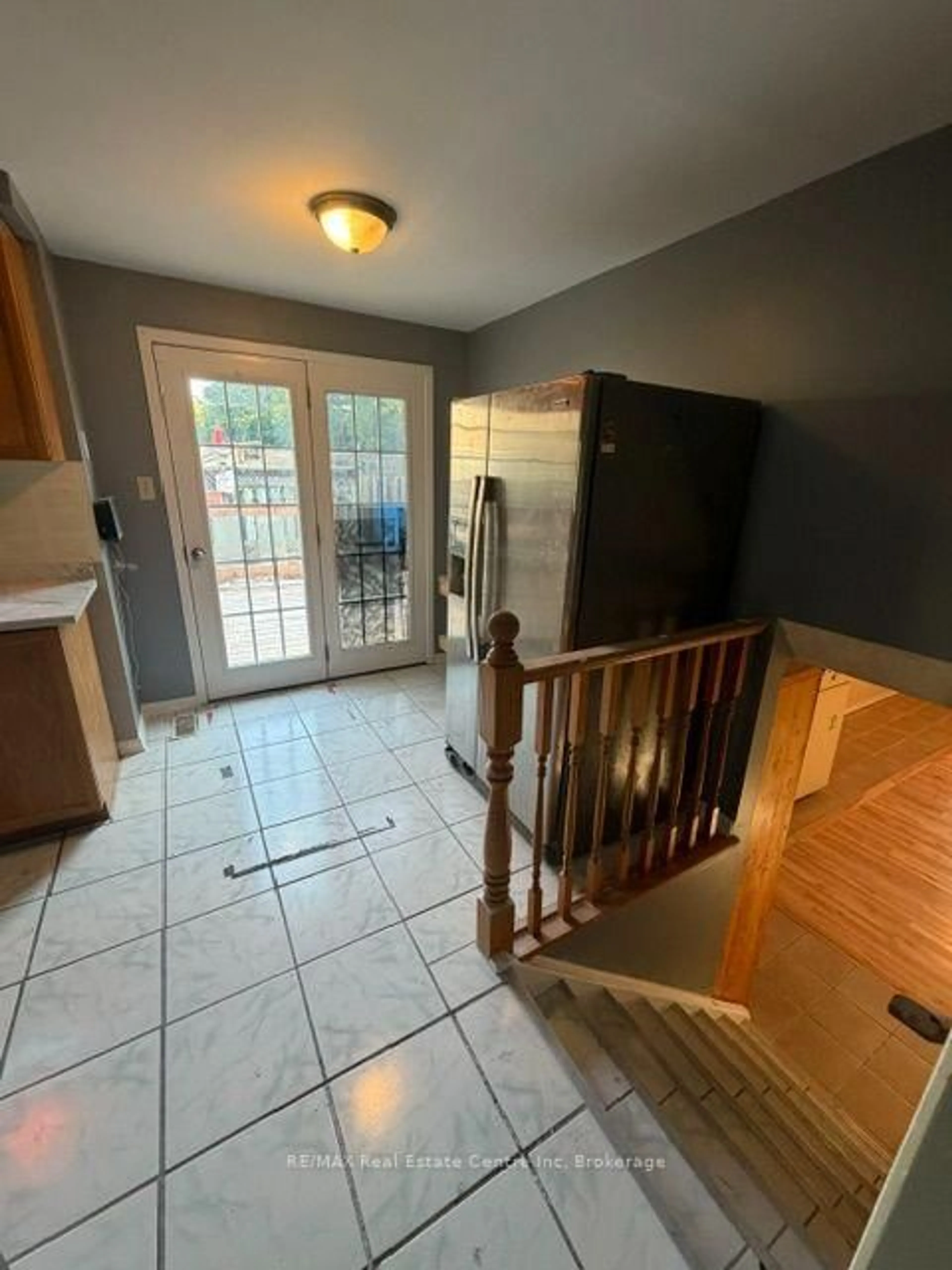 Unknown for 22 Calais Pl, Waterloo Ontario N2M 5M1