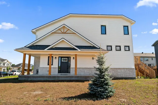 31 Whitcomb Cres, Smiths Falls 3
