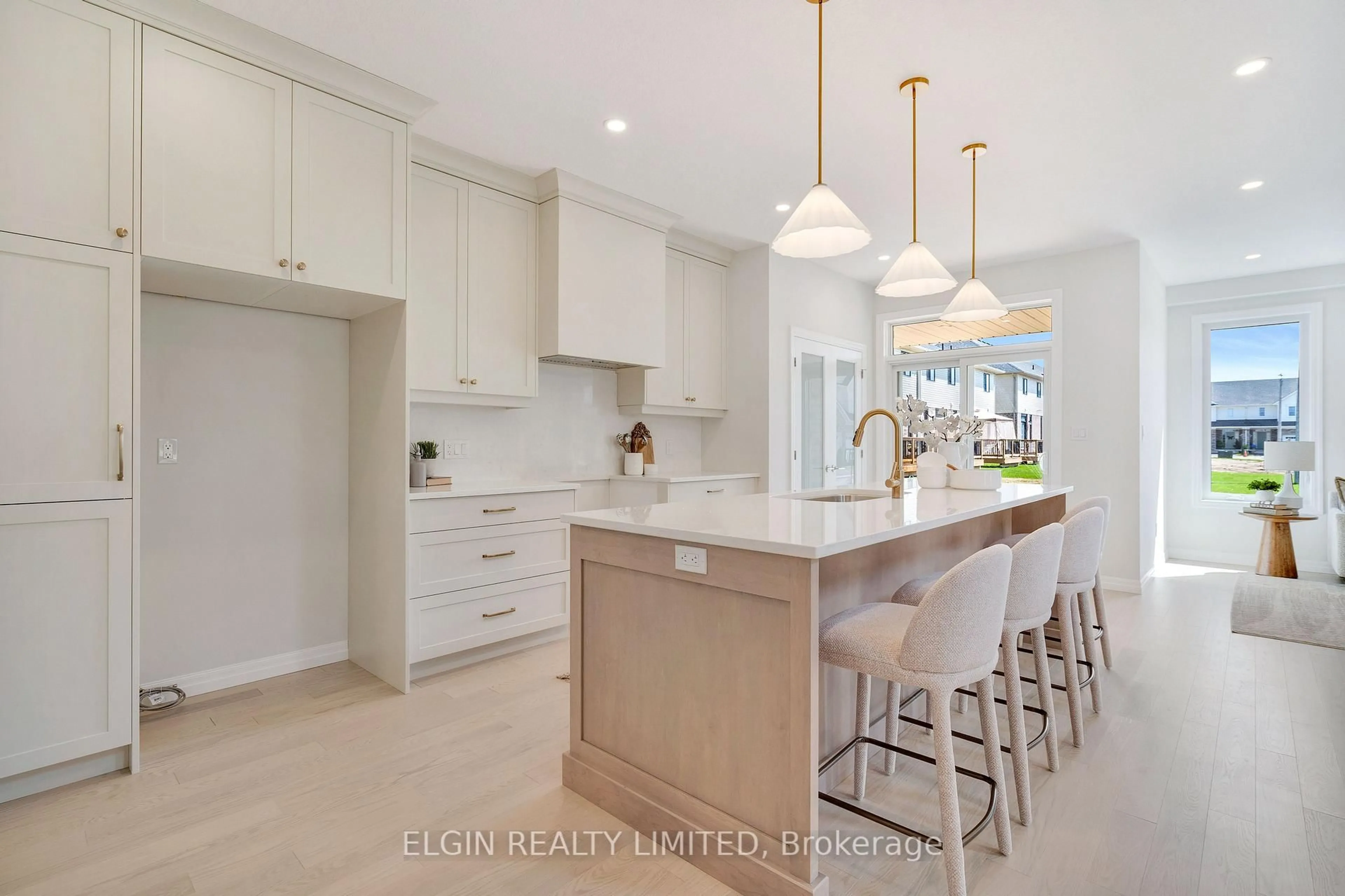 Open concept kitchen, ceramic/tile floor for 75 Hemlock Cres, Aylmer Ontario N5H 0C2