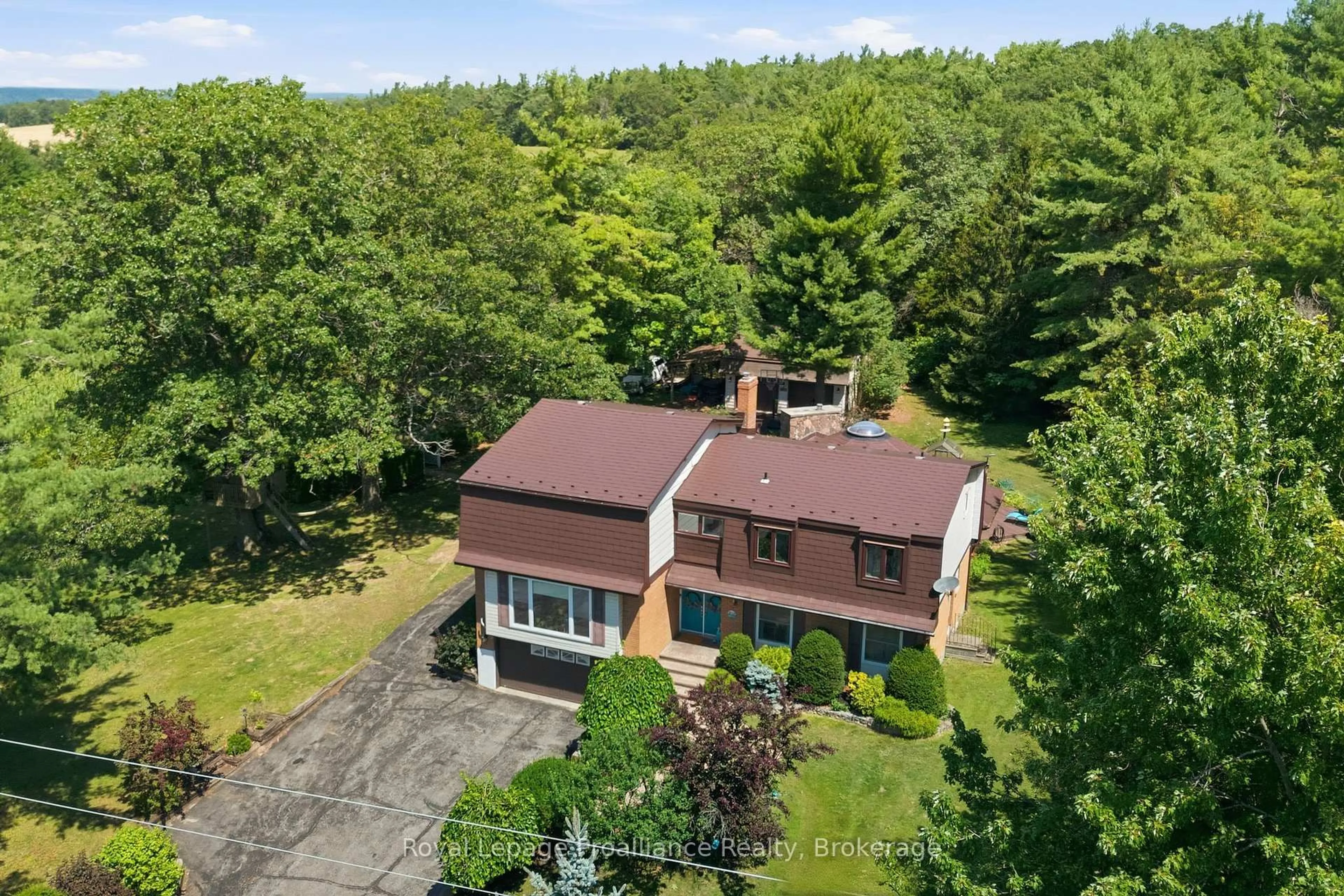 A pic from outside/outdoor area/front of a property/back of a property/a pic from drone, unknown for 1698 Foxboro-Stirling Rd, Stirling Ontario K0K 3E0