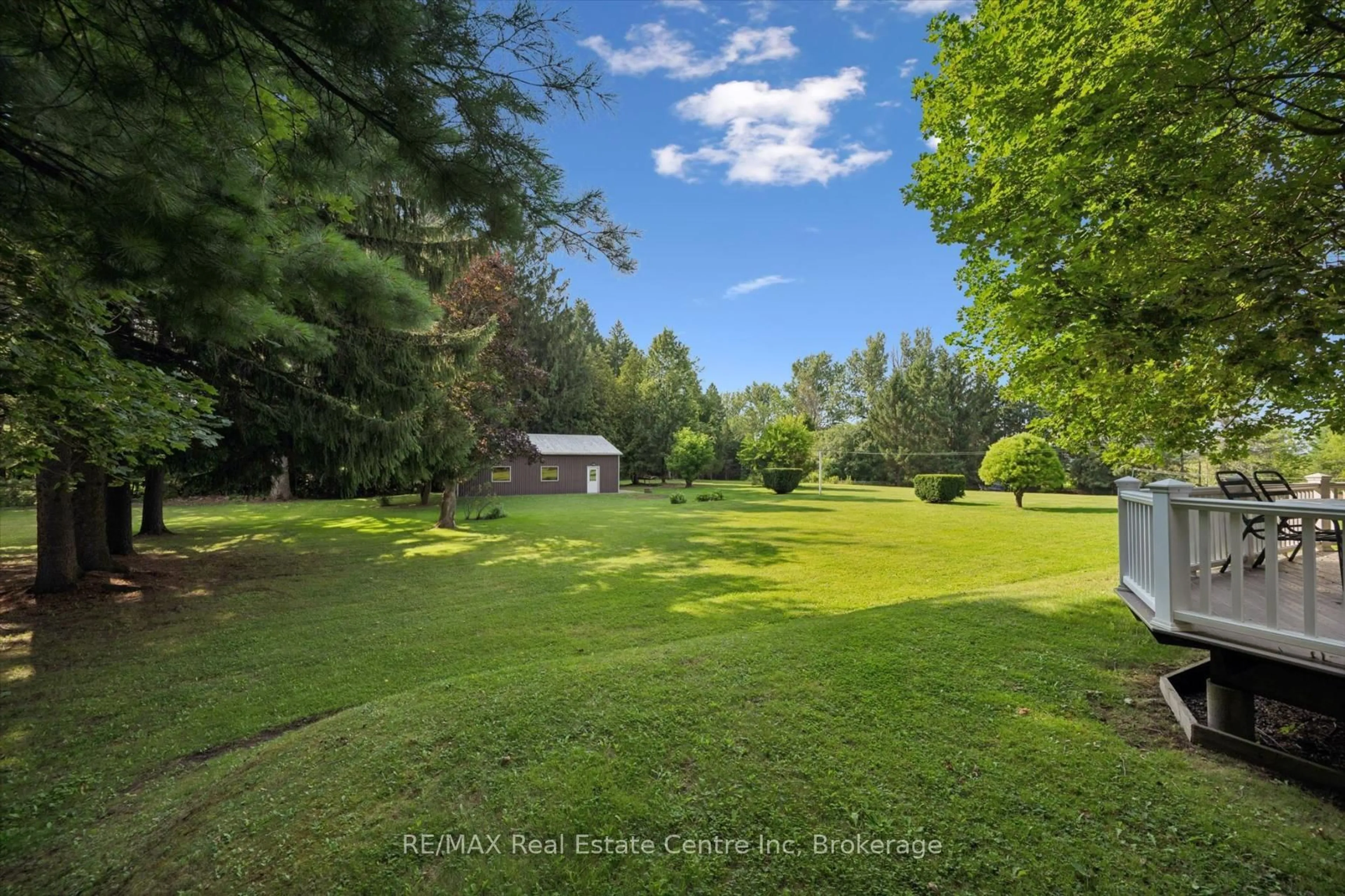 A pic from outside/outdoor area/front of a property/back of a property/a pic from drone, forest/trees view for 756 Eramosa Rd, Guelph/Eramosa Ontario N1E 5Z3