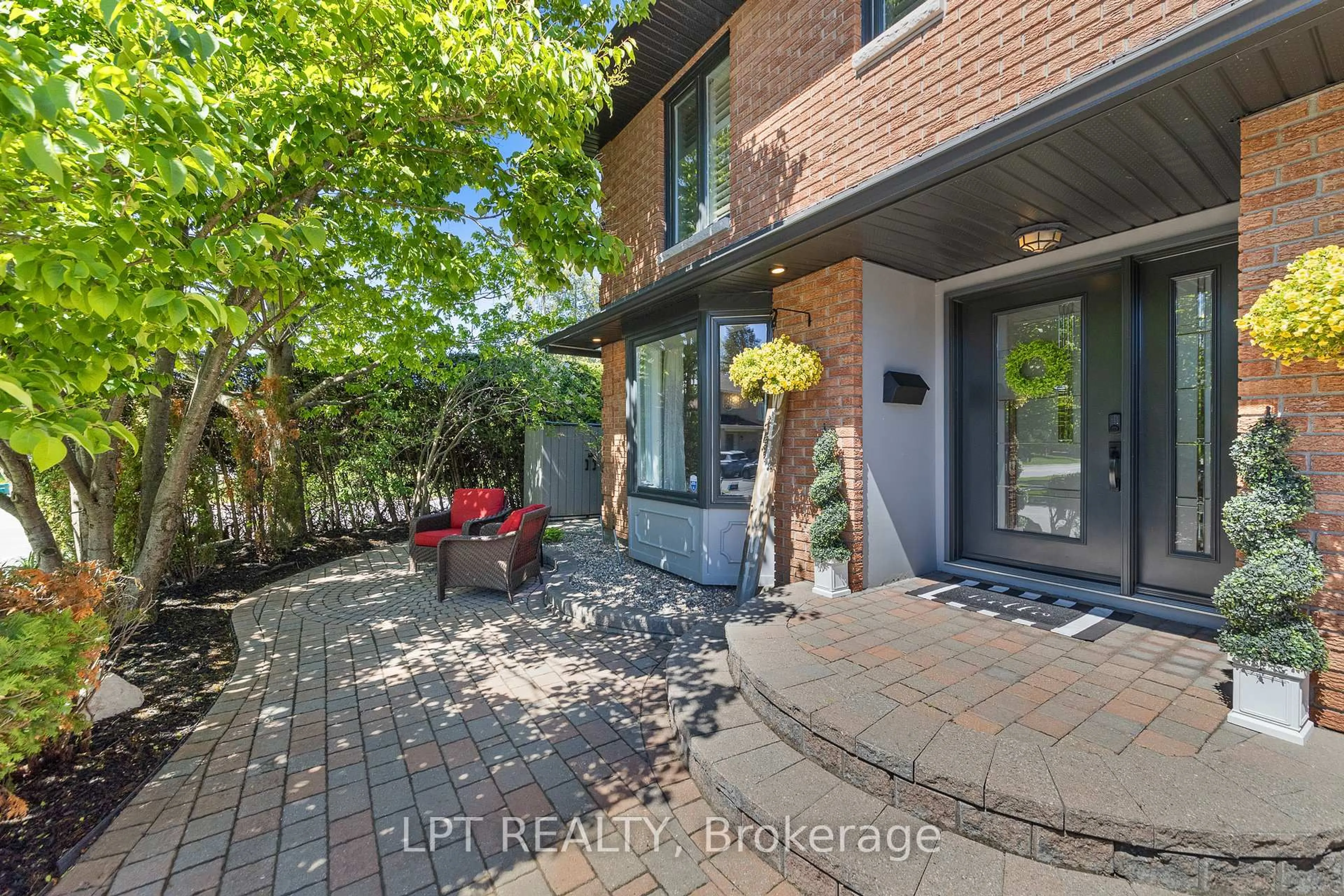 Unknown for 11 Elderwood Tr, Ottawa Ontario K2S 1C9