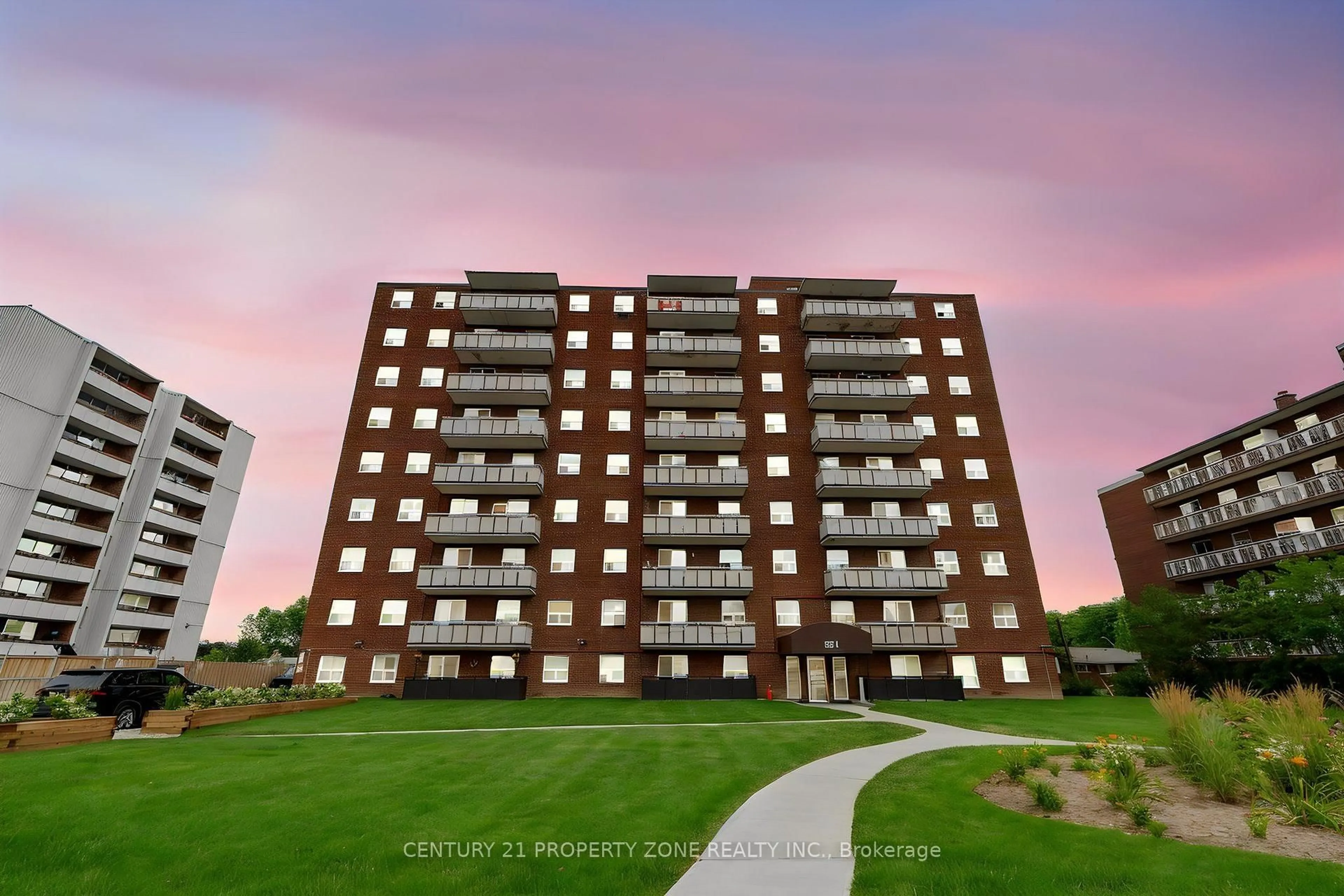 Unknown for 851 Queenston Rd #105, Hamilton Ontario L8G 1B4