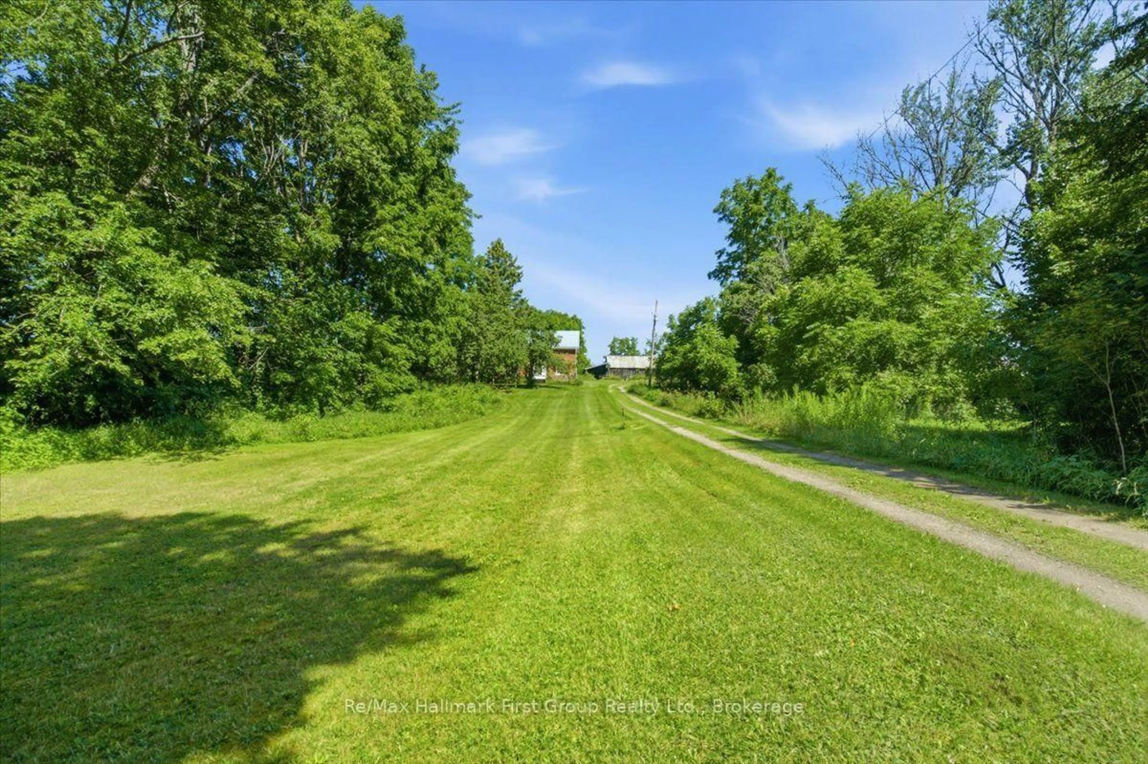 A pic from outside/outdoor area/front of a property/back of a property/a pic from drone, forest/trees view for 664 Hunt Rd, Tweed Ontario K0K 3J0
