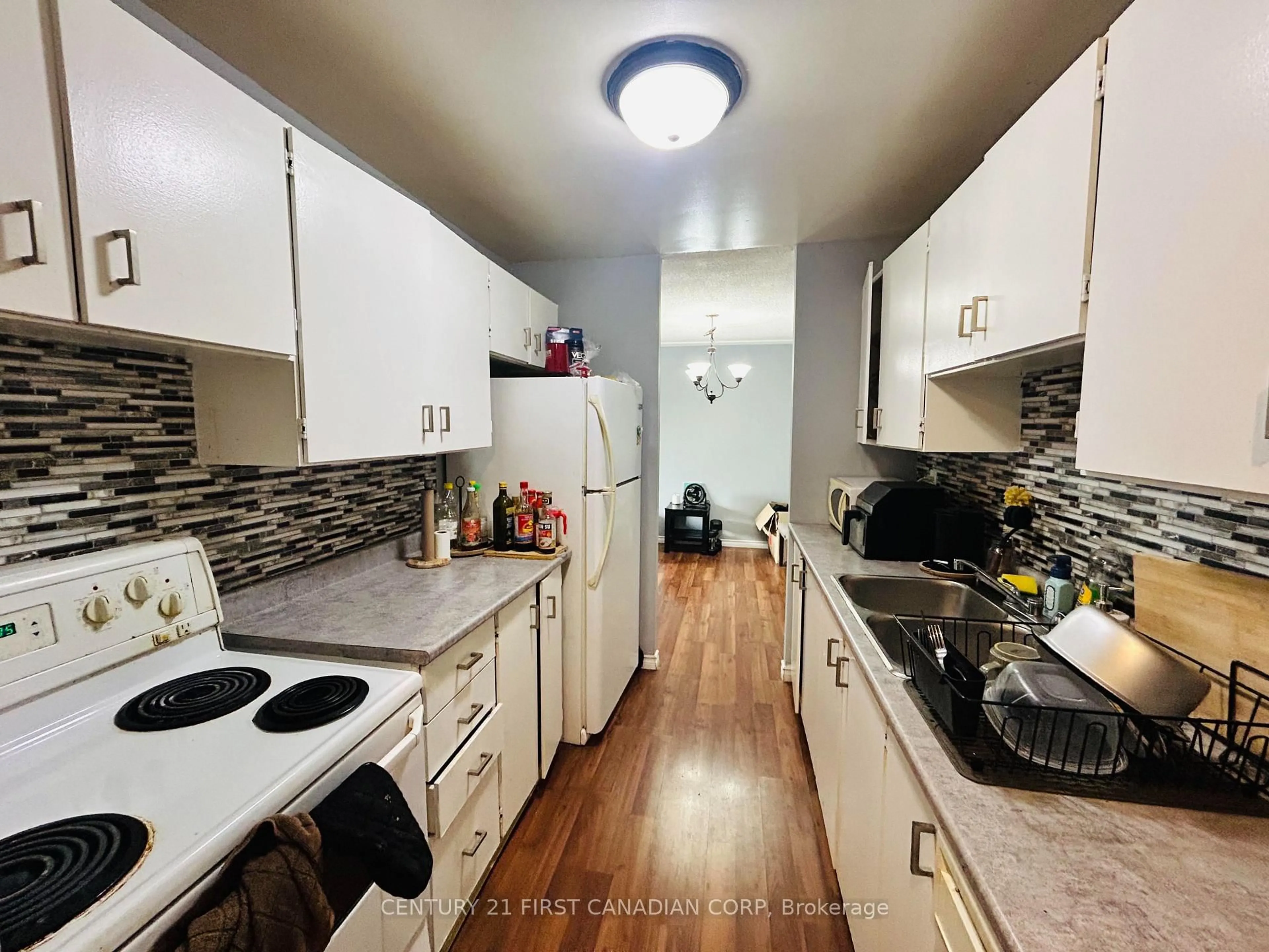 Standard kitchen, unknown for 1590 Ernest Ave #205, London South Ontario N6E 2V4