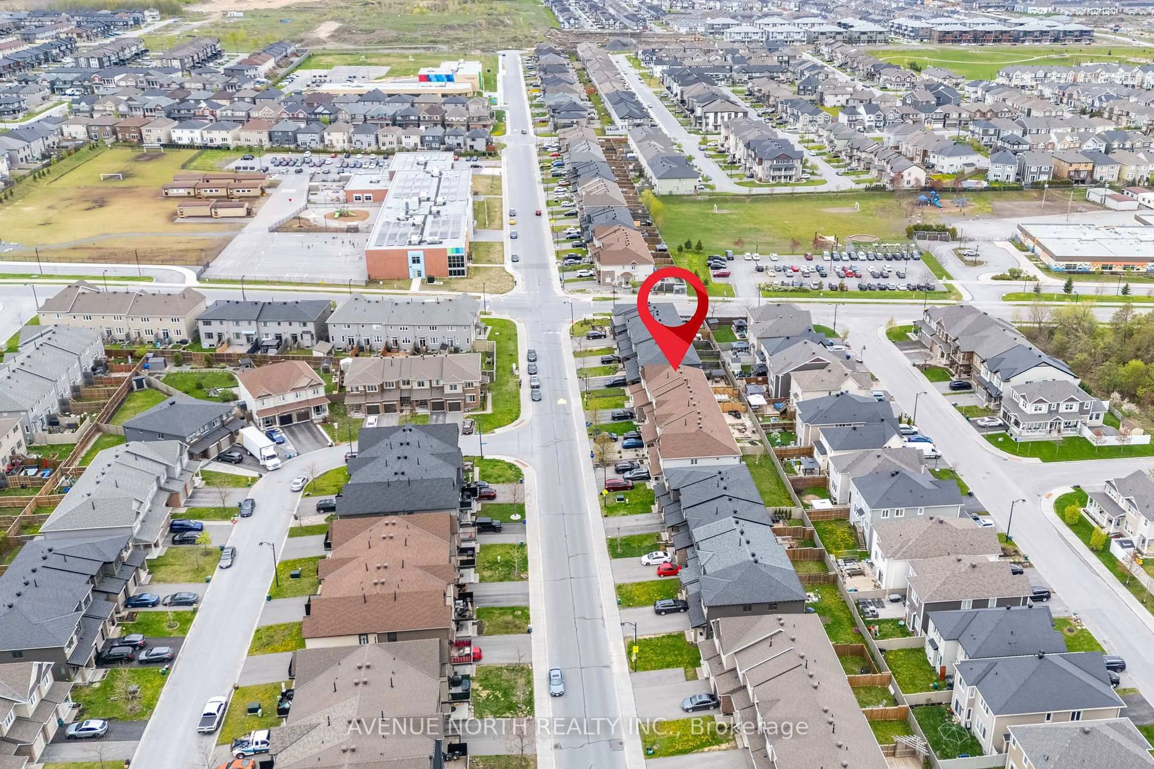 A pic from outside/outdoor area/front of a property/back of a property/a pic from drone, street for 940 Kilbirnie Dr, Ottawa Ontario K2J 5T9