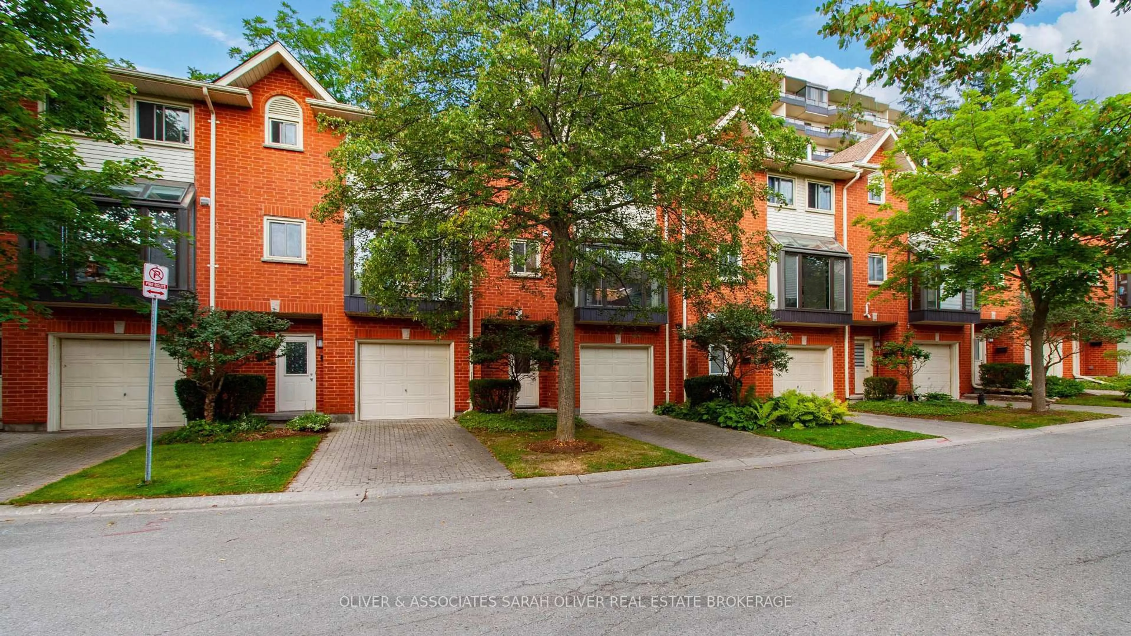 Unknown for 683 Windermere Rd #14, London North Ontario N5X 3T9