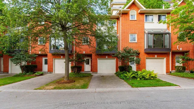 683 Windermere Rd #14, London North 2