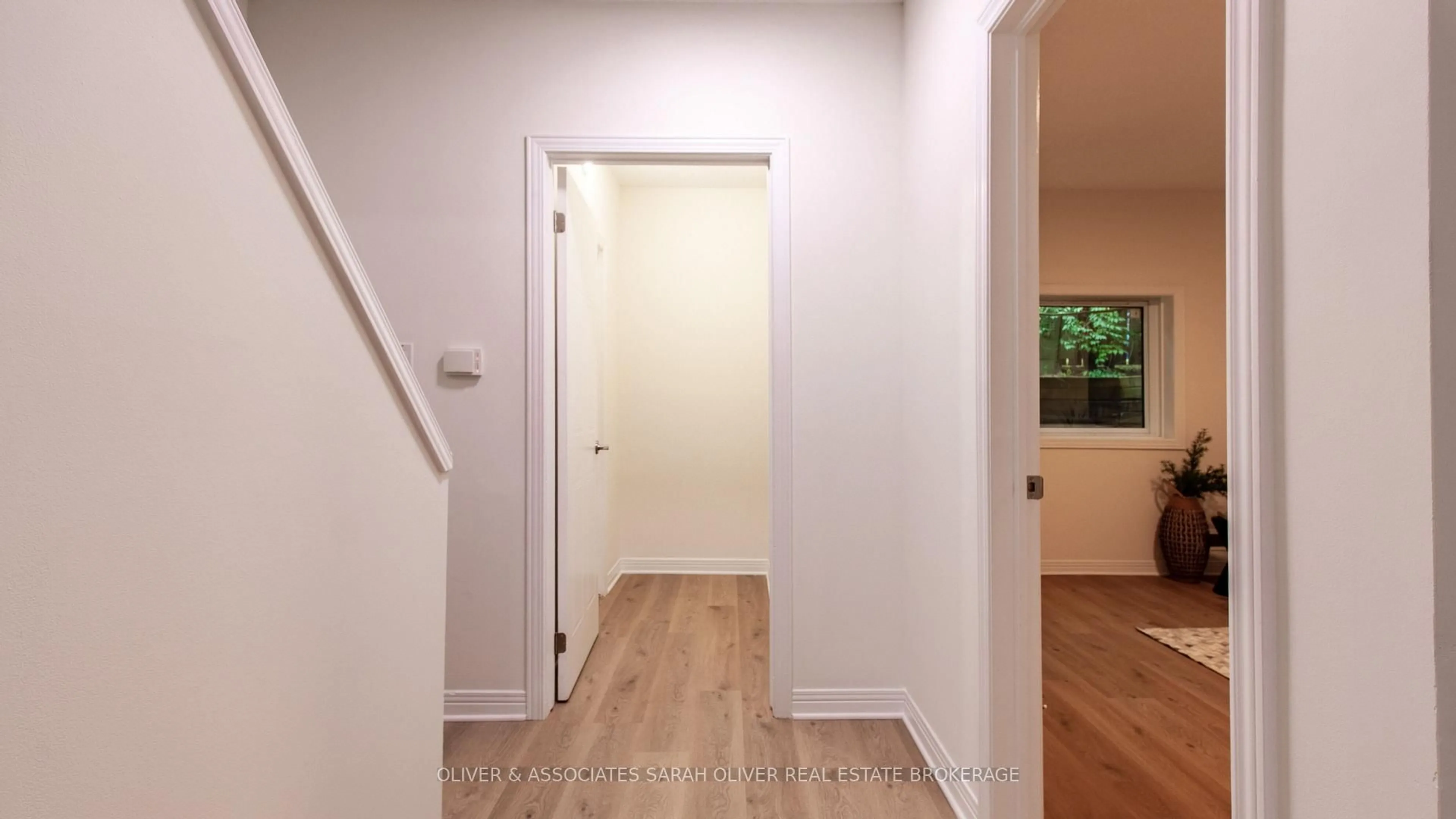 Indoor entryway for 683 Windermere Rd #14, London North Ontario N5X 3T9