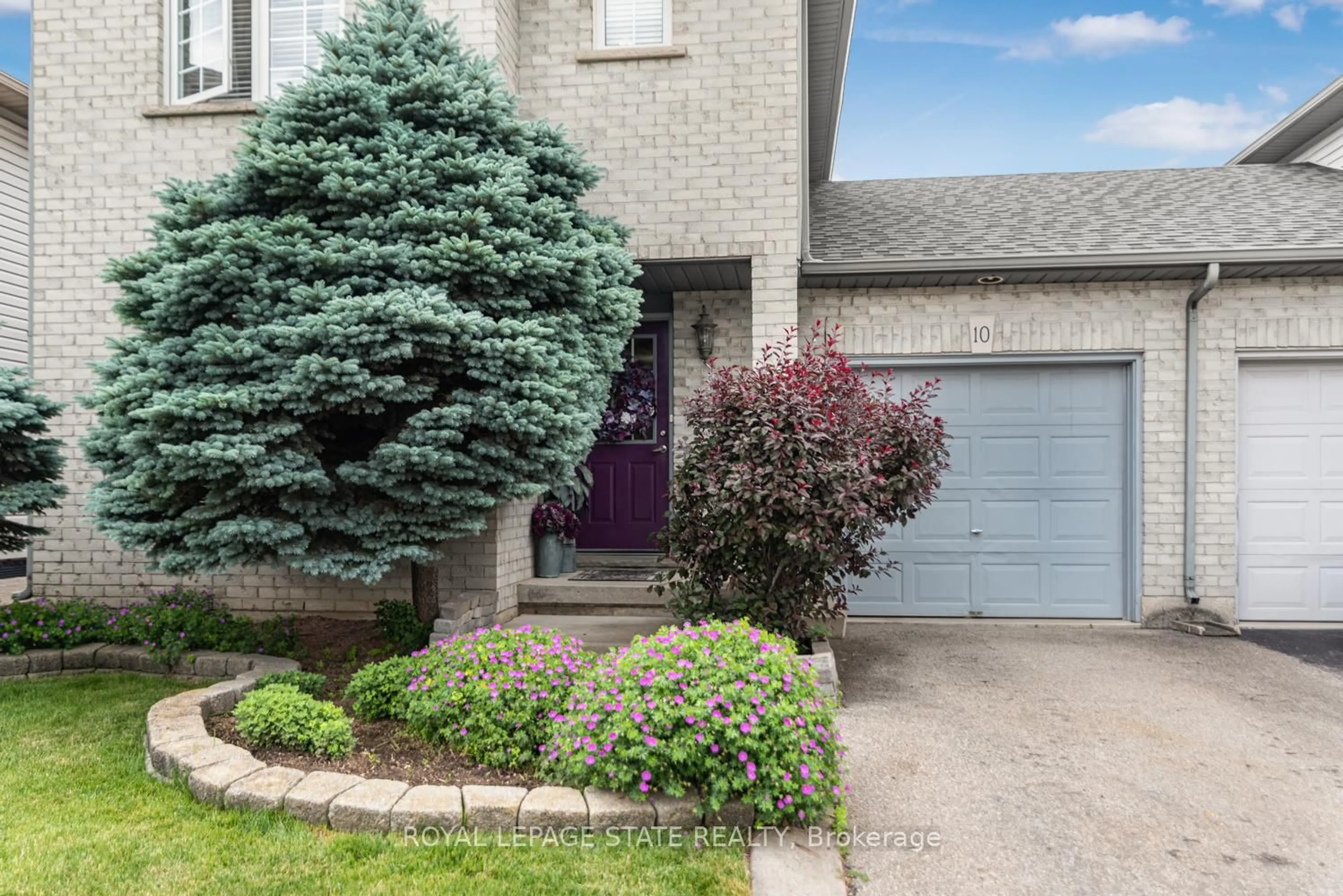 Home with brick exterior material, street for 10 Richview Dr, Hamilton Ontario L9B 2V5