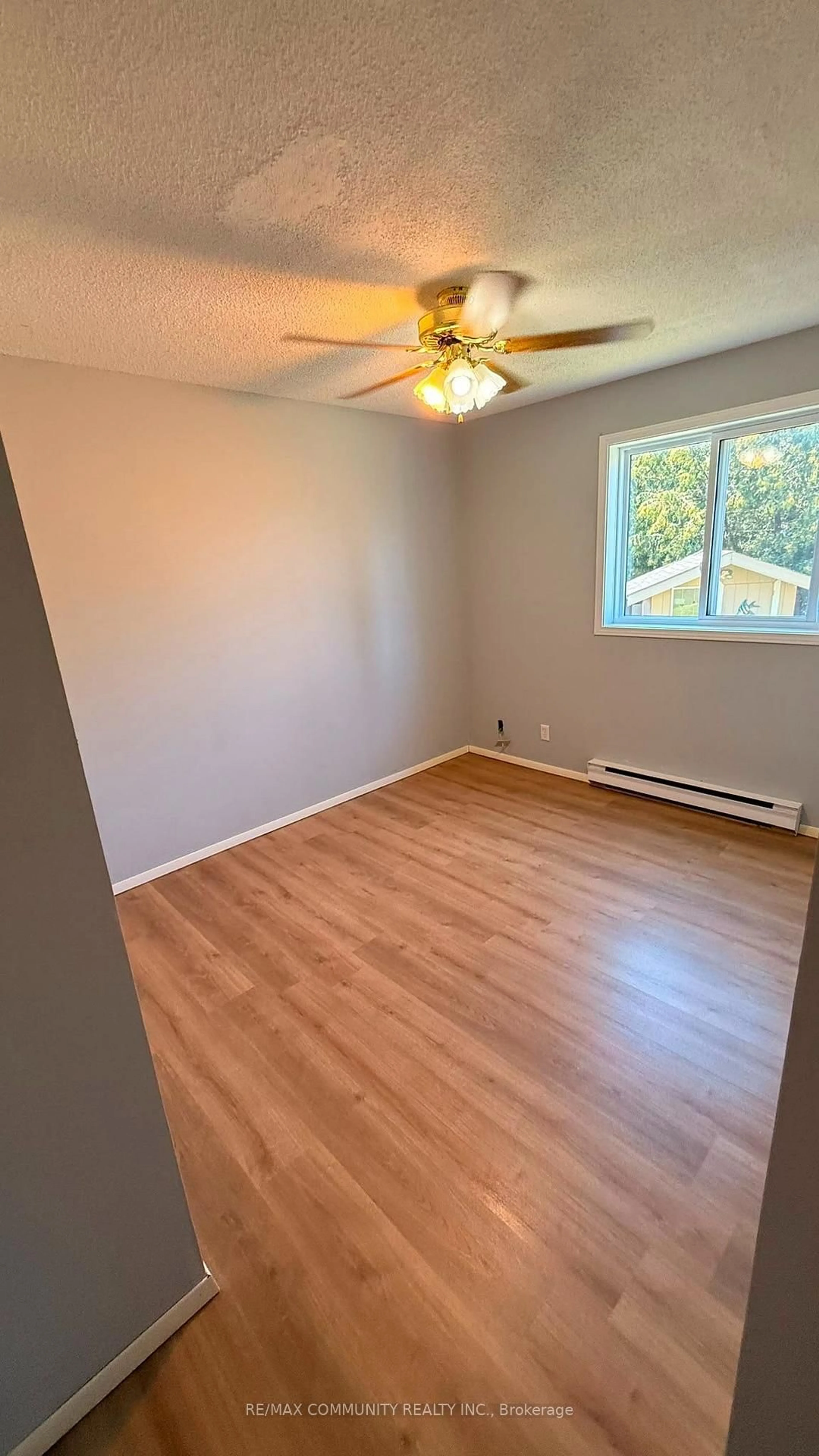 A pic of a room for 30 West St, Quinte West Ontario K8V 6G8