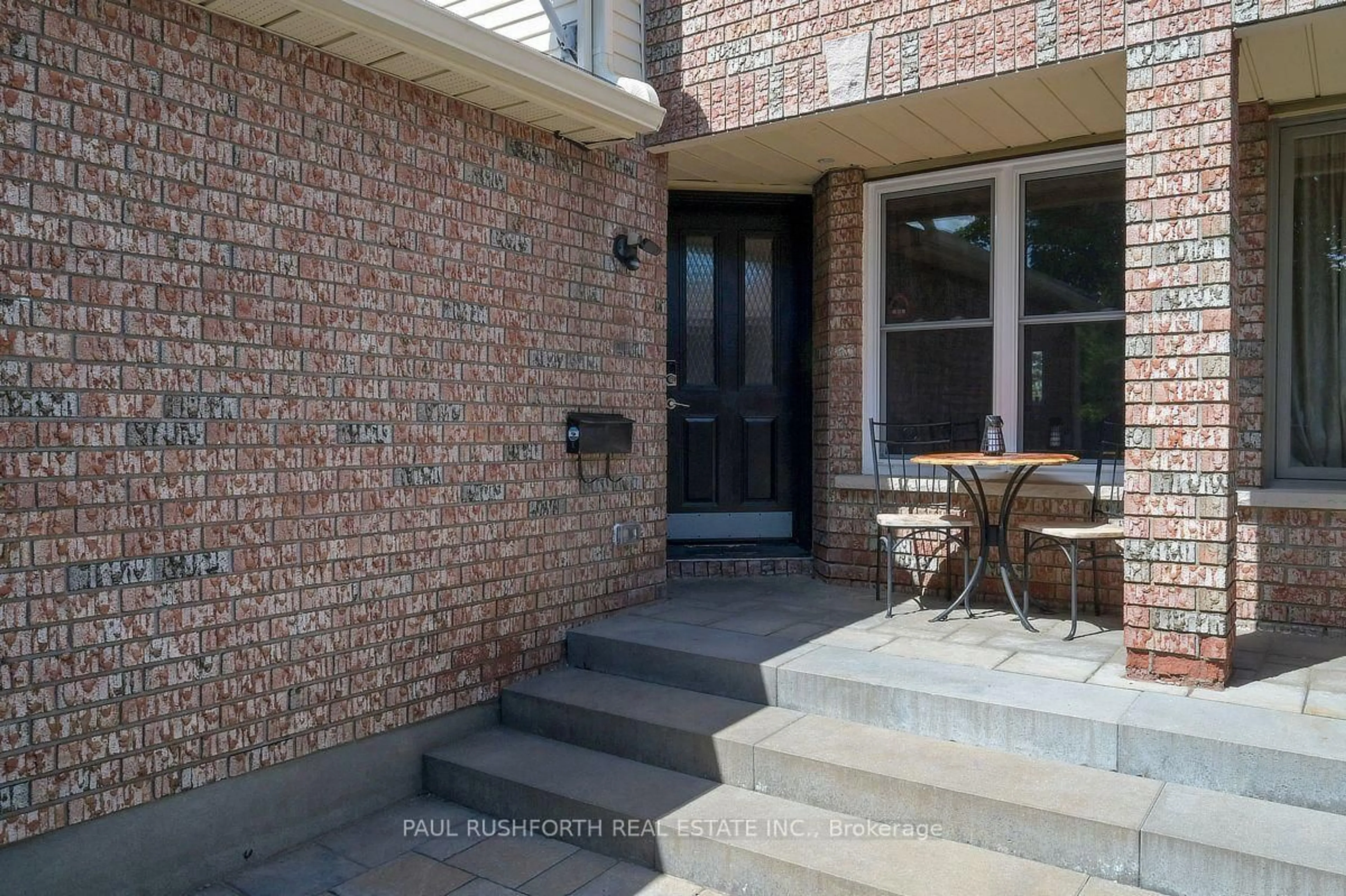 Unknown for 29 Grenadier Way, Ottawa Ontario K2J 4L3