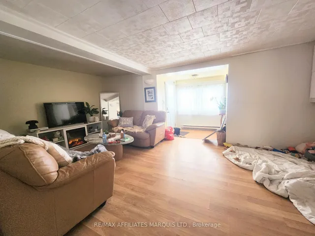 12 - 12A Cartier Ave, Cornwall 2
