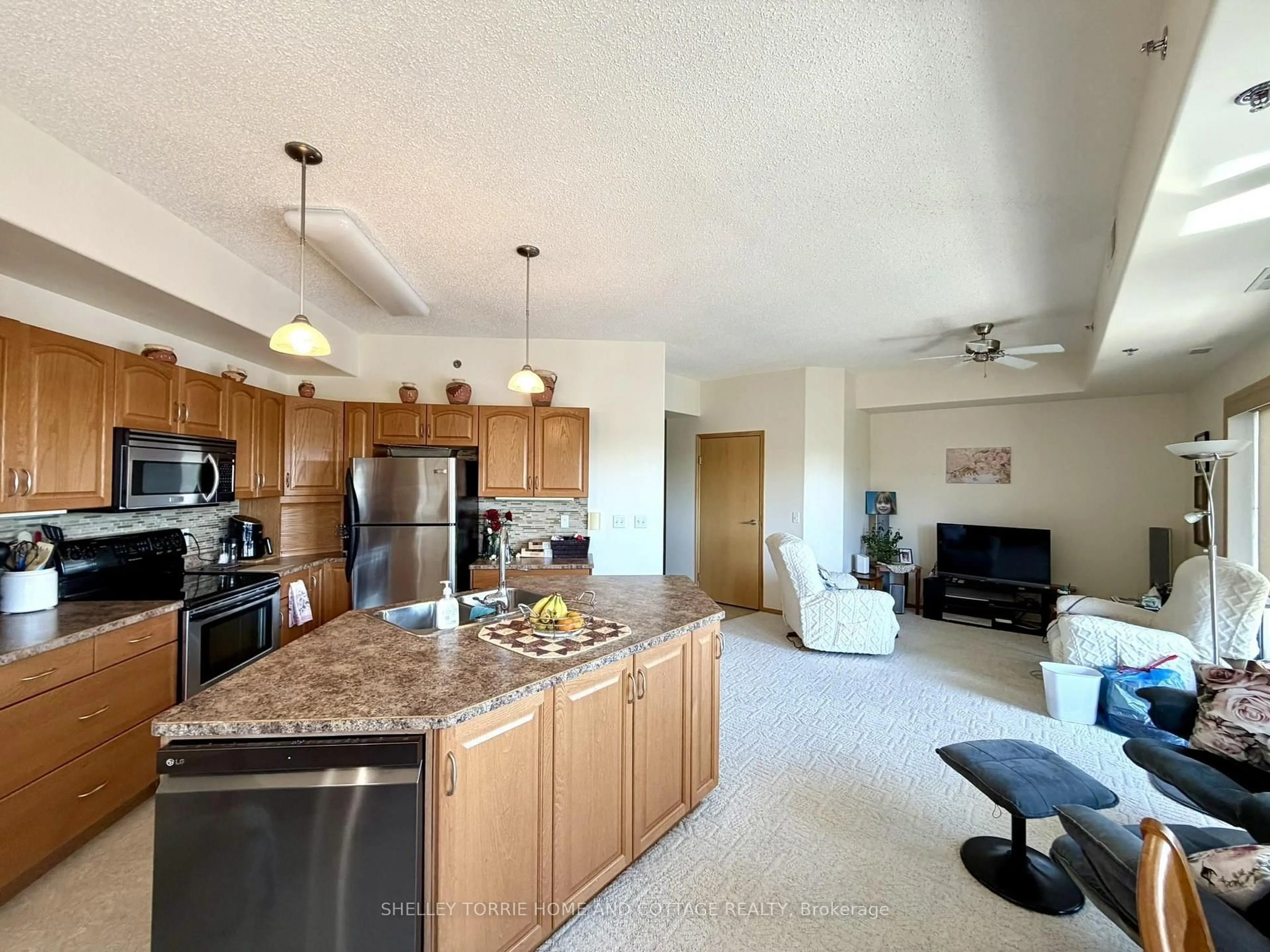 Open concept kitchen, unknown for 5 Bay Rd, Kenora Ontario P9N 3P3