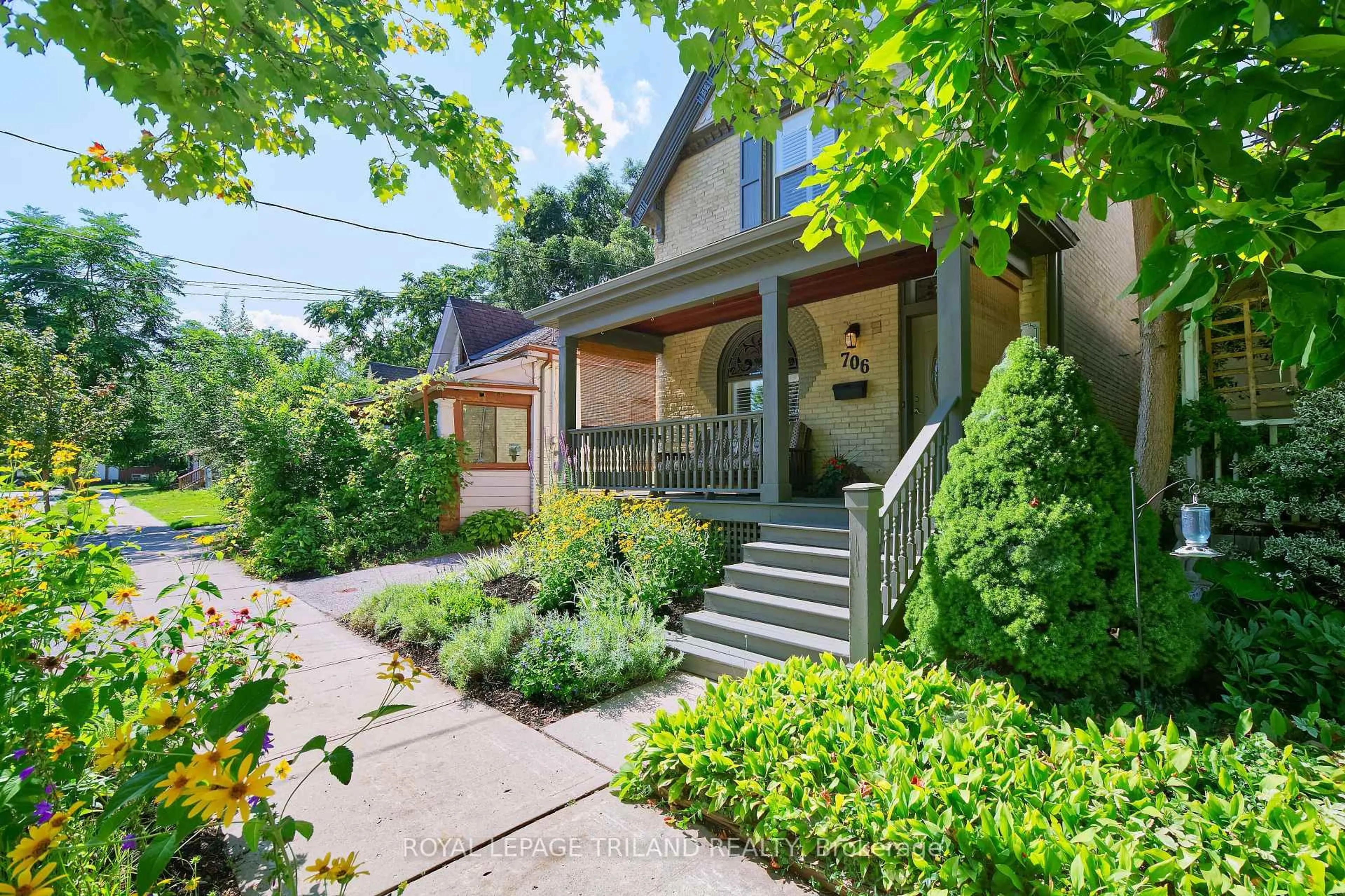 Unknown for 706 Princess Ave, London East Ontario N5W 3M3