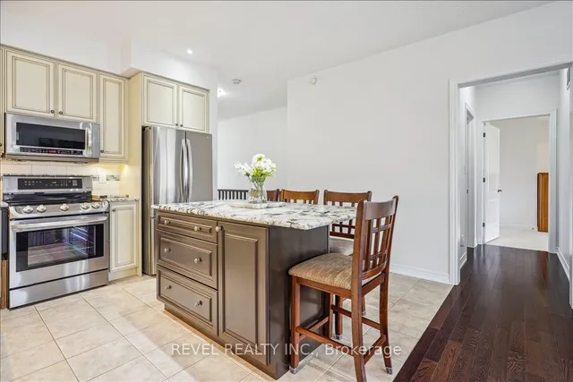 68 Galloway Tr, Welland 5
