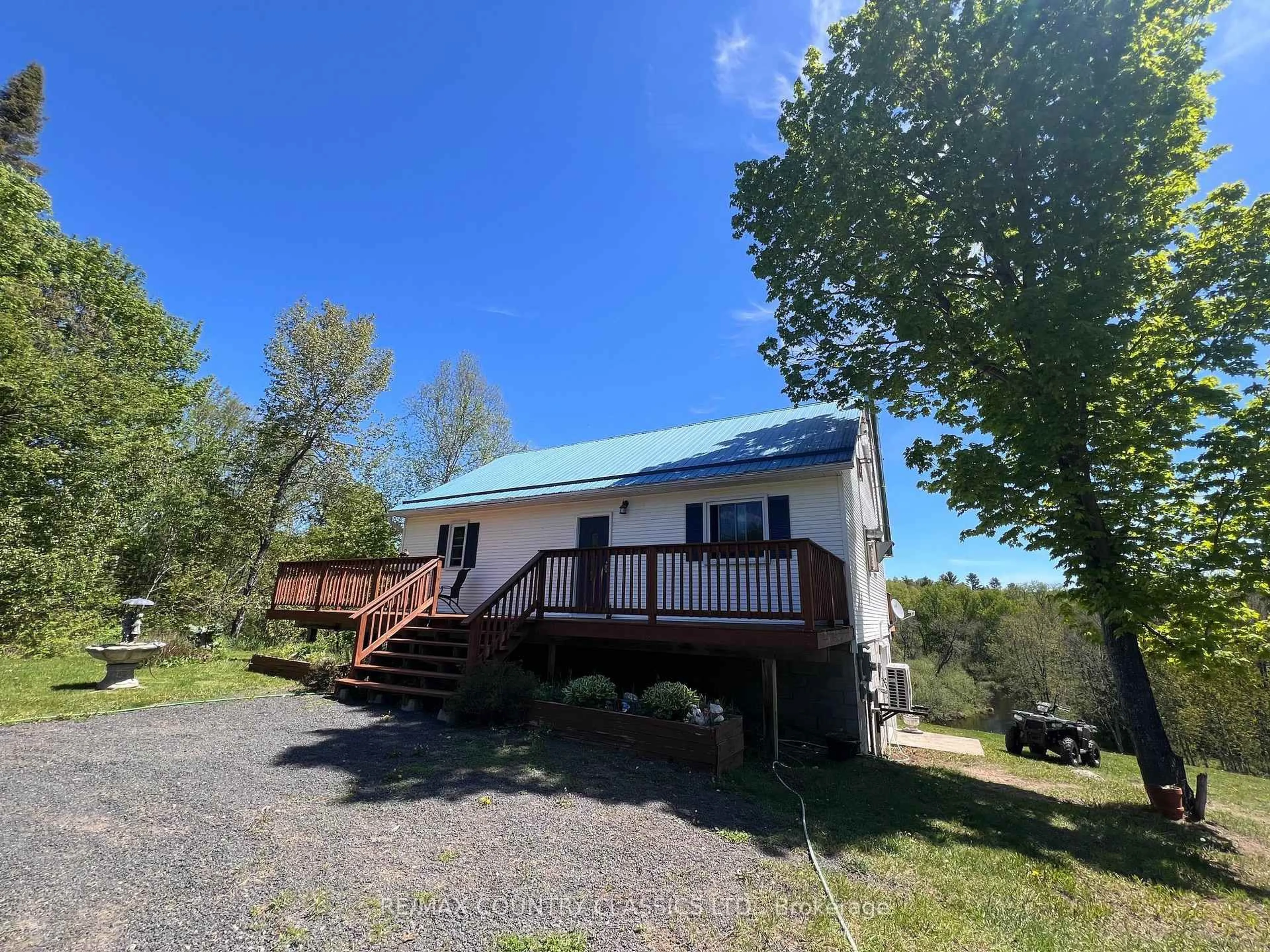 A pic from outside/outdoor area/front of a property/back of a property/a pic from drone, unknown for 529 Mayo Lake Rd, Bancroft Ontario K0L 1C0