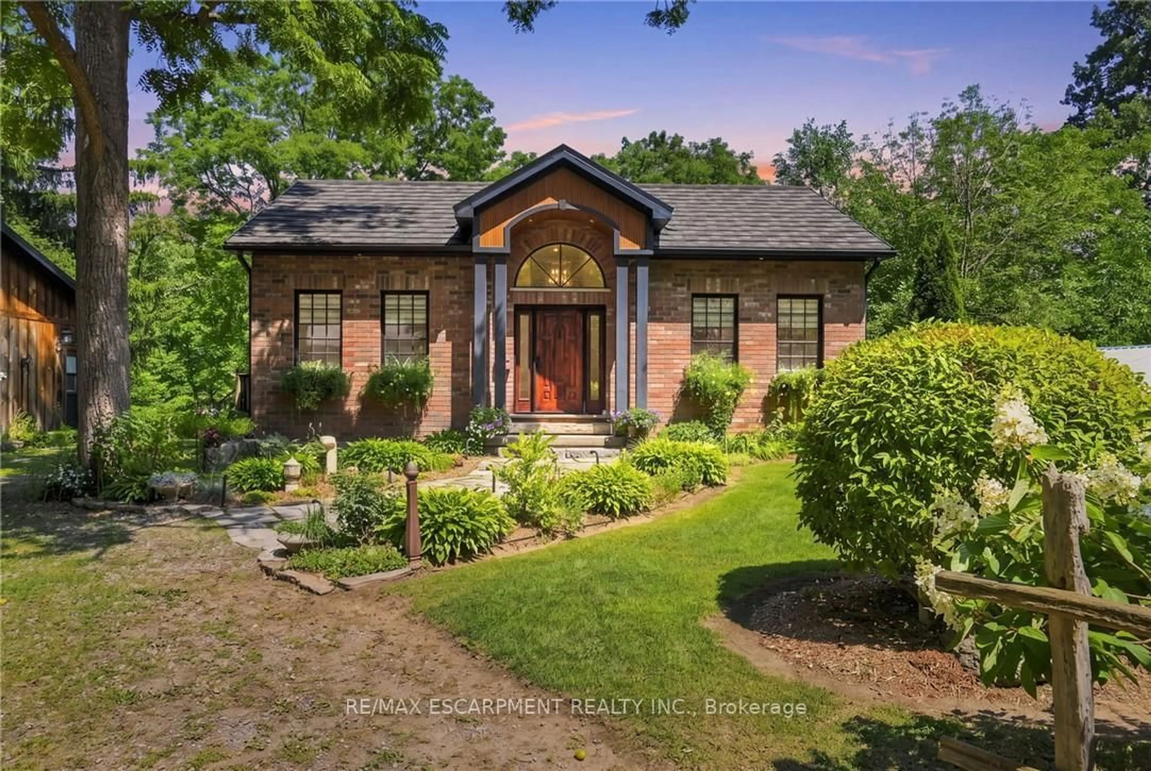 Home with brick exterior material, street for 376 Moxley Rd, Hamilton Ontario L9H 5L5