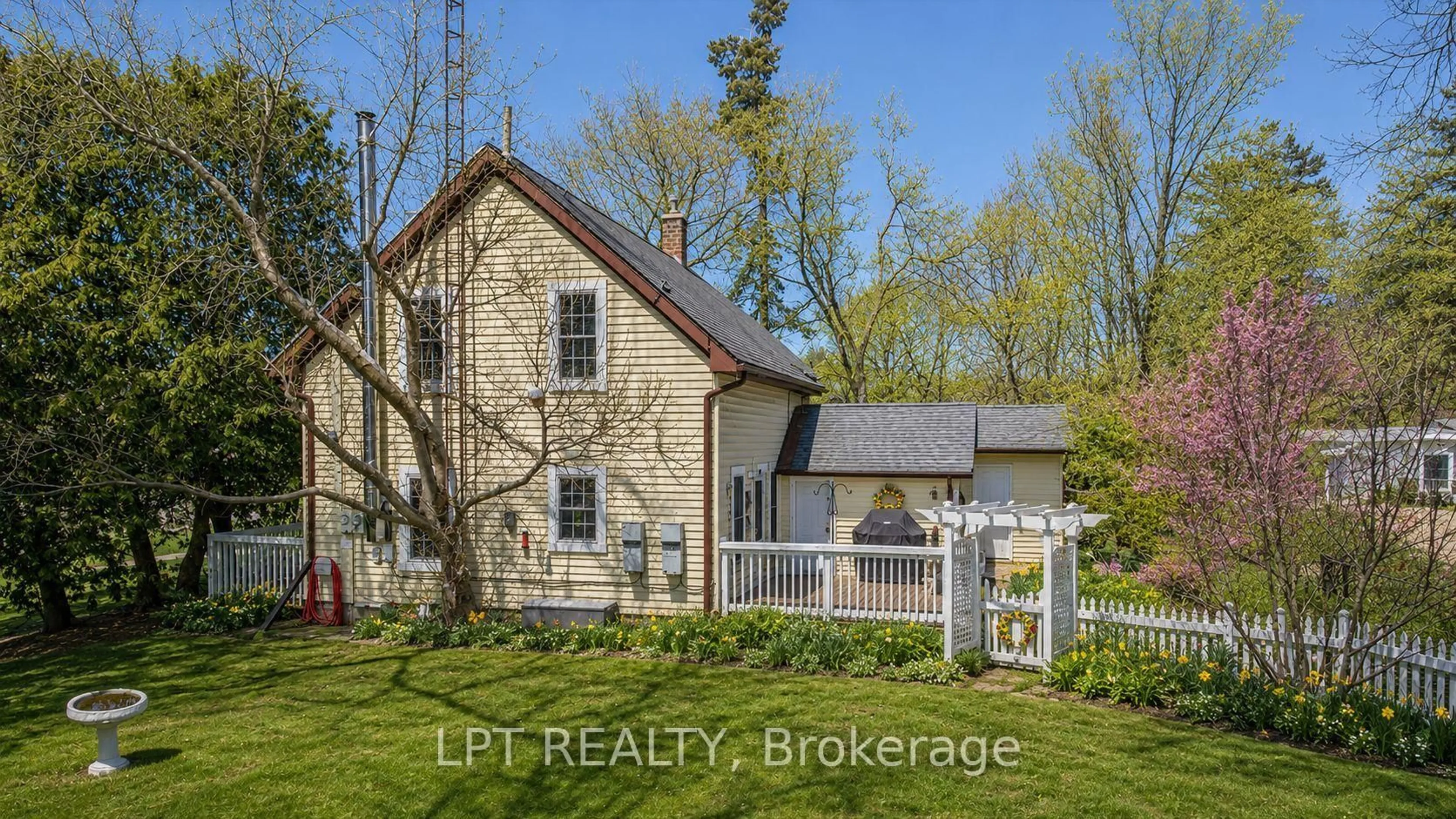 A pic from outside/outdoor area/front of a property/back of a property/a pic from drone, street for 3472 Monck Rd, Kawartha Lakes Ontario K0M 1K0