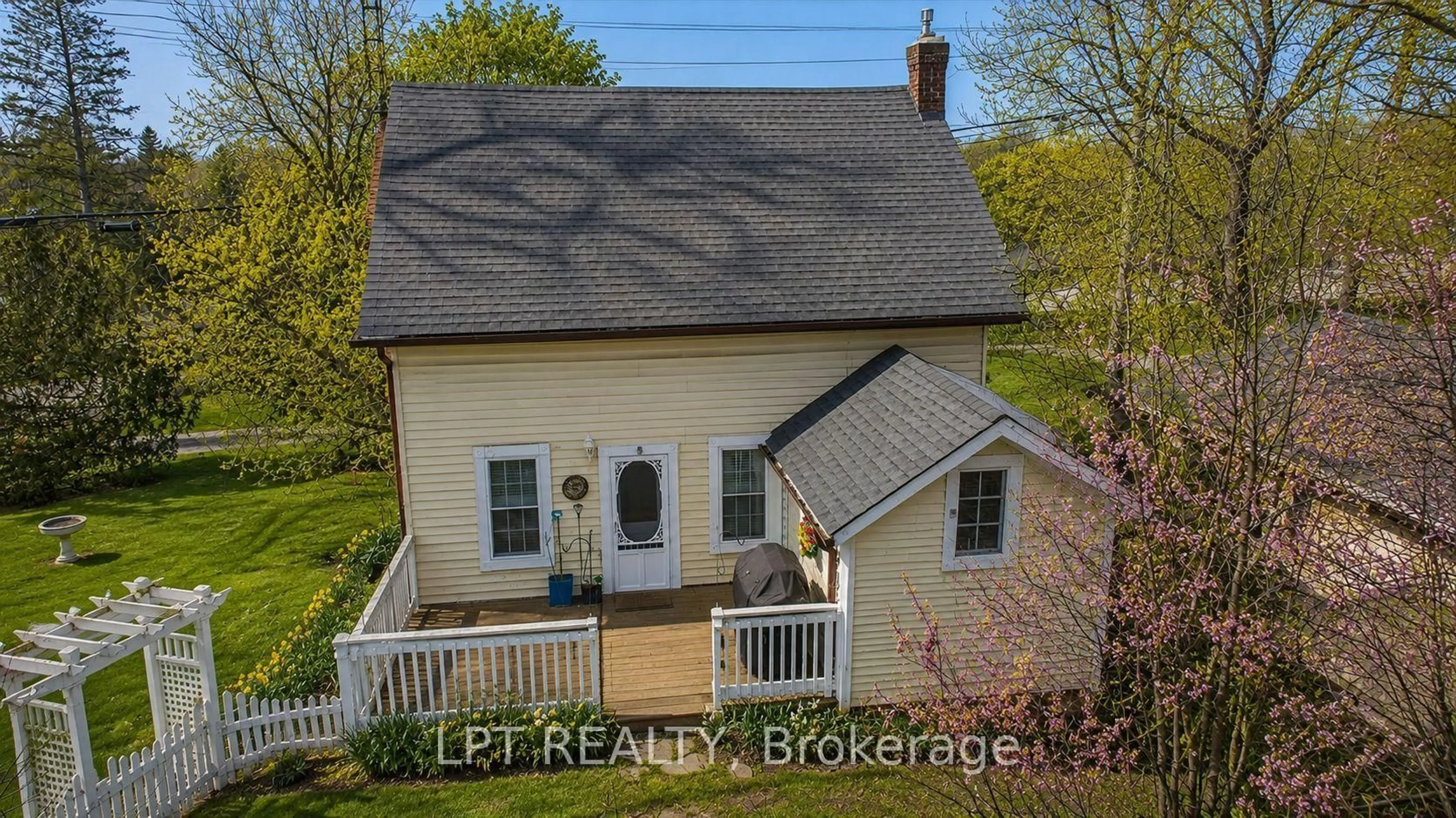 A pic from outside/outdoor area/front of a property/back of a property/a pic from drone, street for 3472 Monck Rd, Kawartha Lakes Ontario K0M 1K0