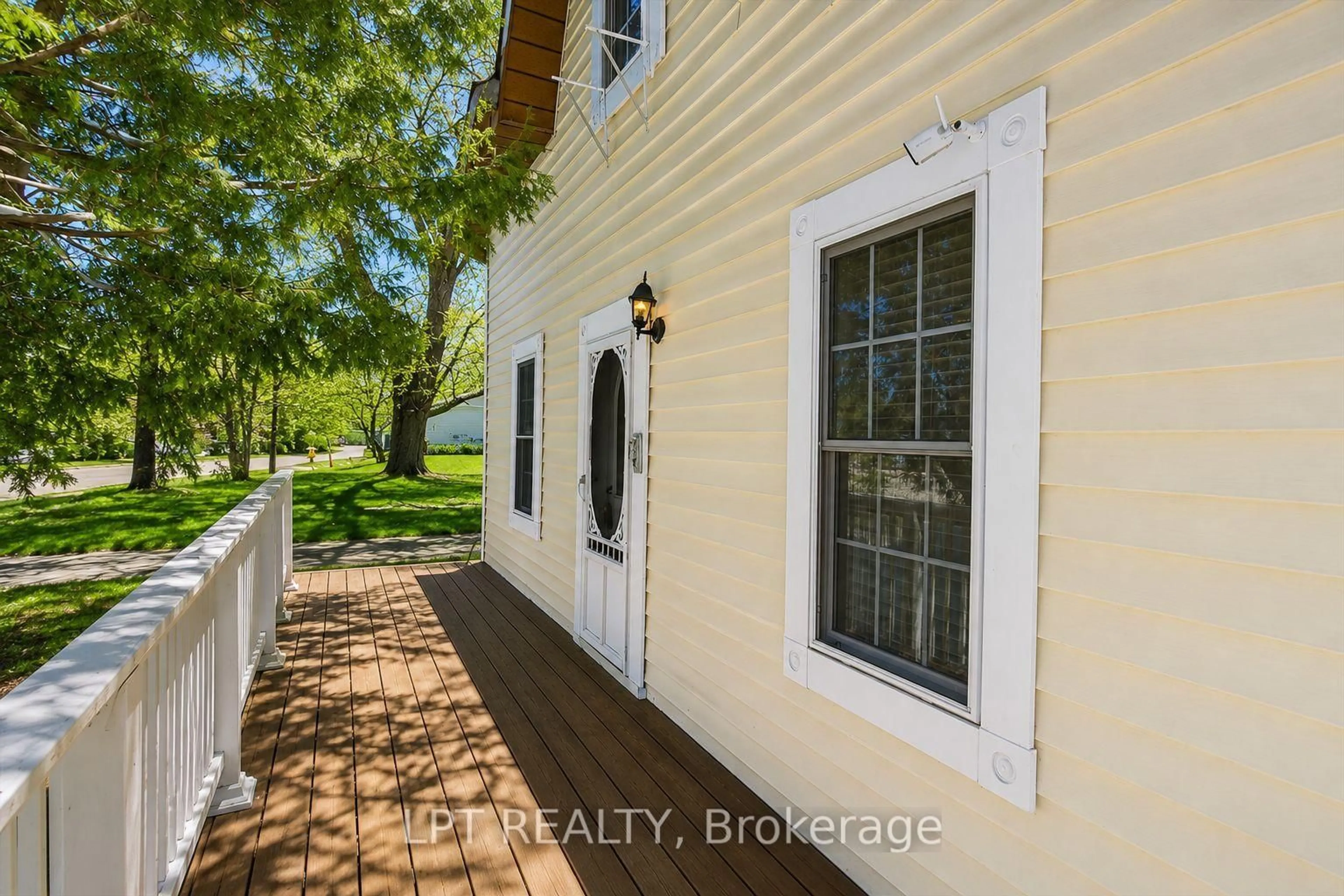 A pic from outside/outdoor area/front of a property/back of a property/a pic from drone, unknown for 3472 Monck Rd, Kawartha Lakes Ontario K0M 1K0
