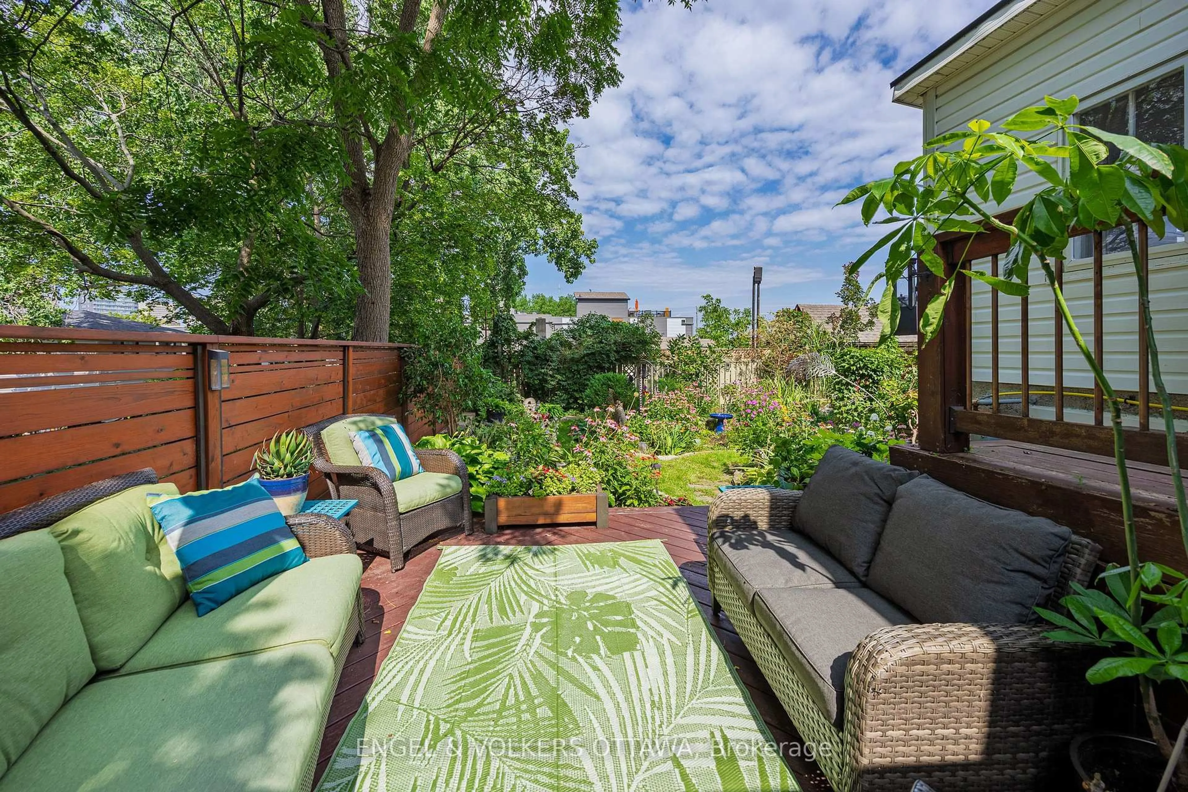 Patio, unknown for 15 Lowrey St, Ottawa Ontario K1Y 2S5