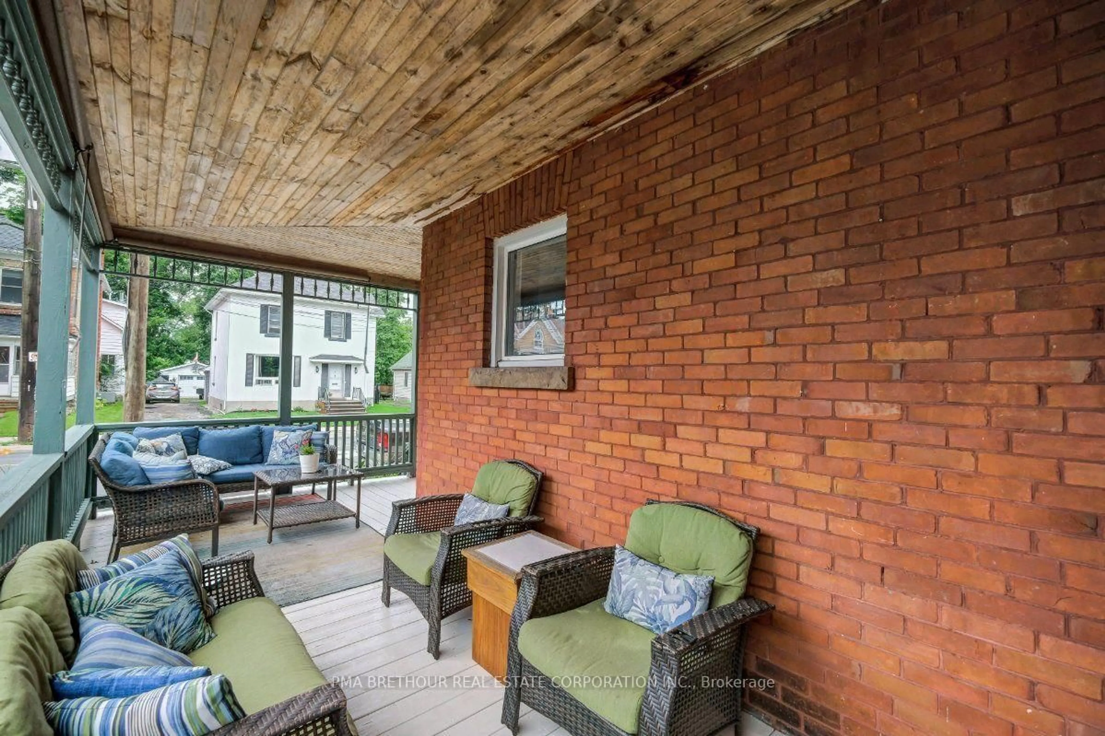 Patio, street for 8 North St, Perth Ontario K7H 2S3