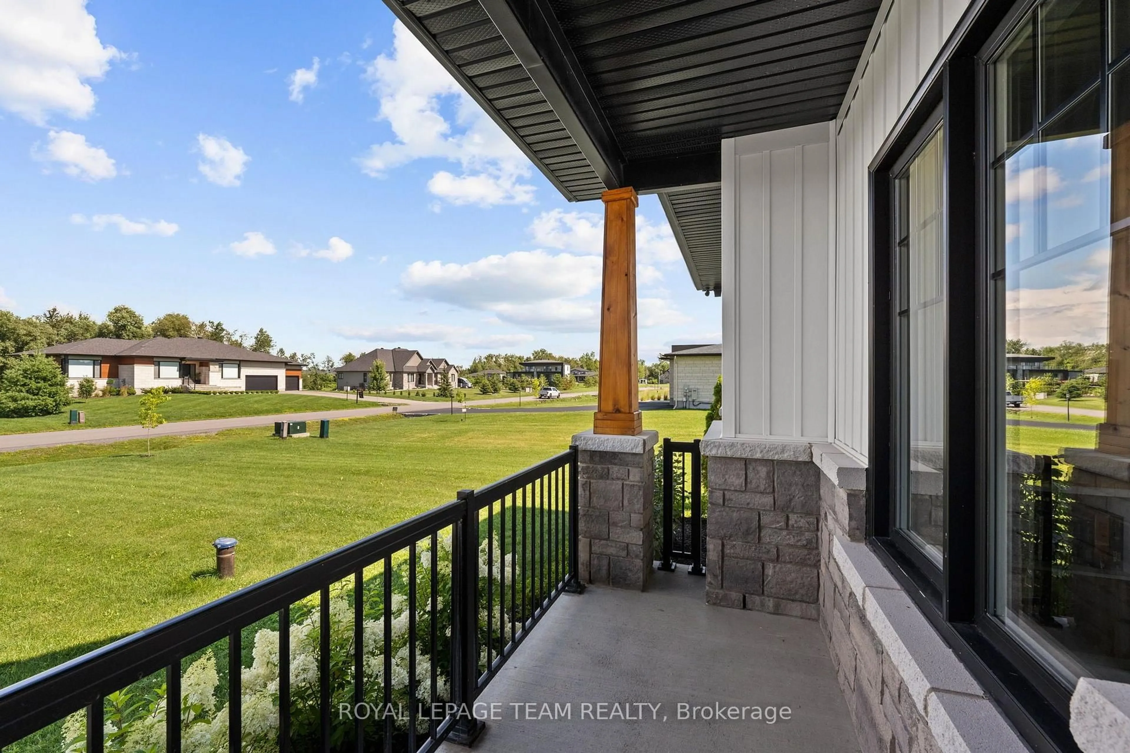 Patio, water/lake/river/ocean view for 200 Summerview Terr, Ottawa Ontario K4P 0E9
