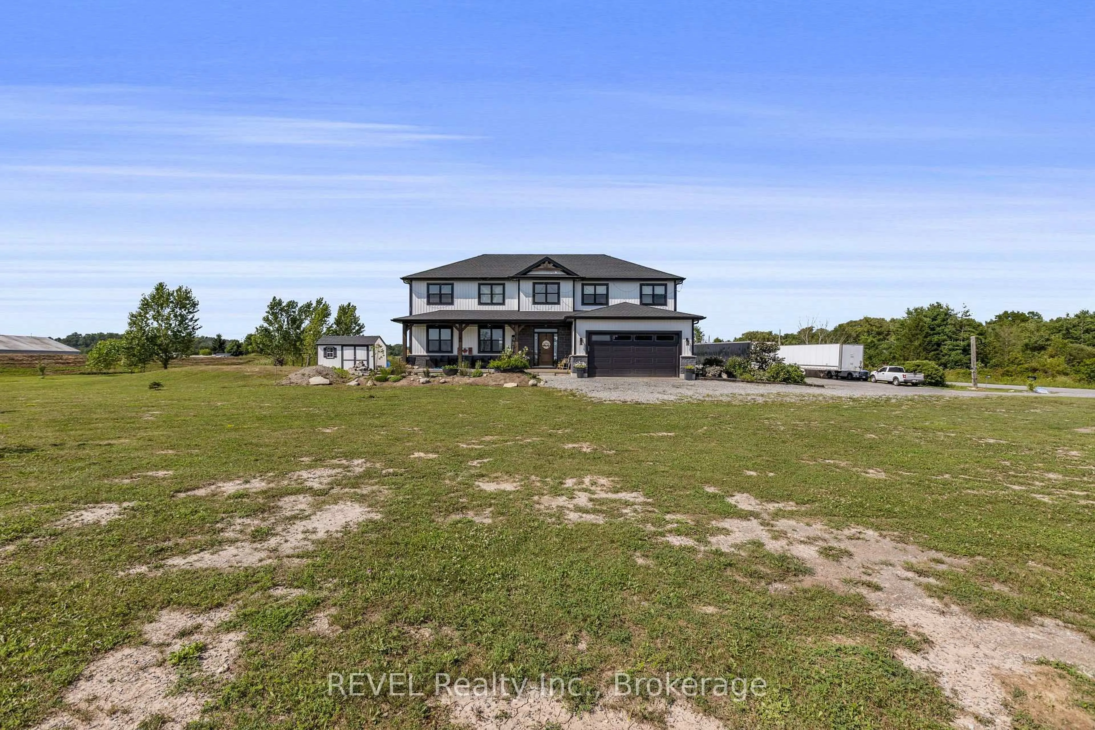 A pic from outside/outdoor area/front of a property/back of a property/a pic from drone, water/lake/river/ocean view for 50802 O'Reilly's Rd, Wainfleet Ontario L0S 1V0