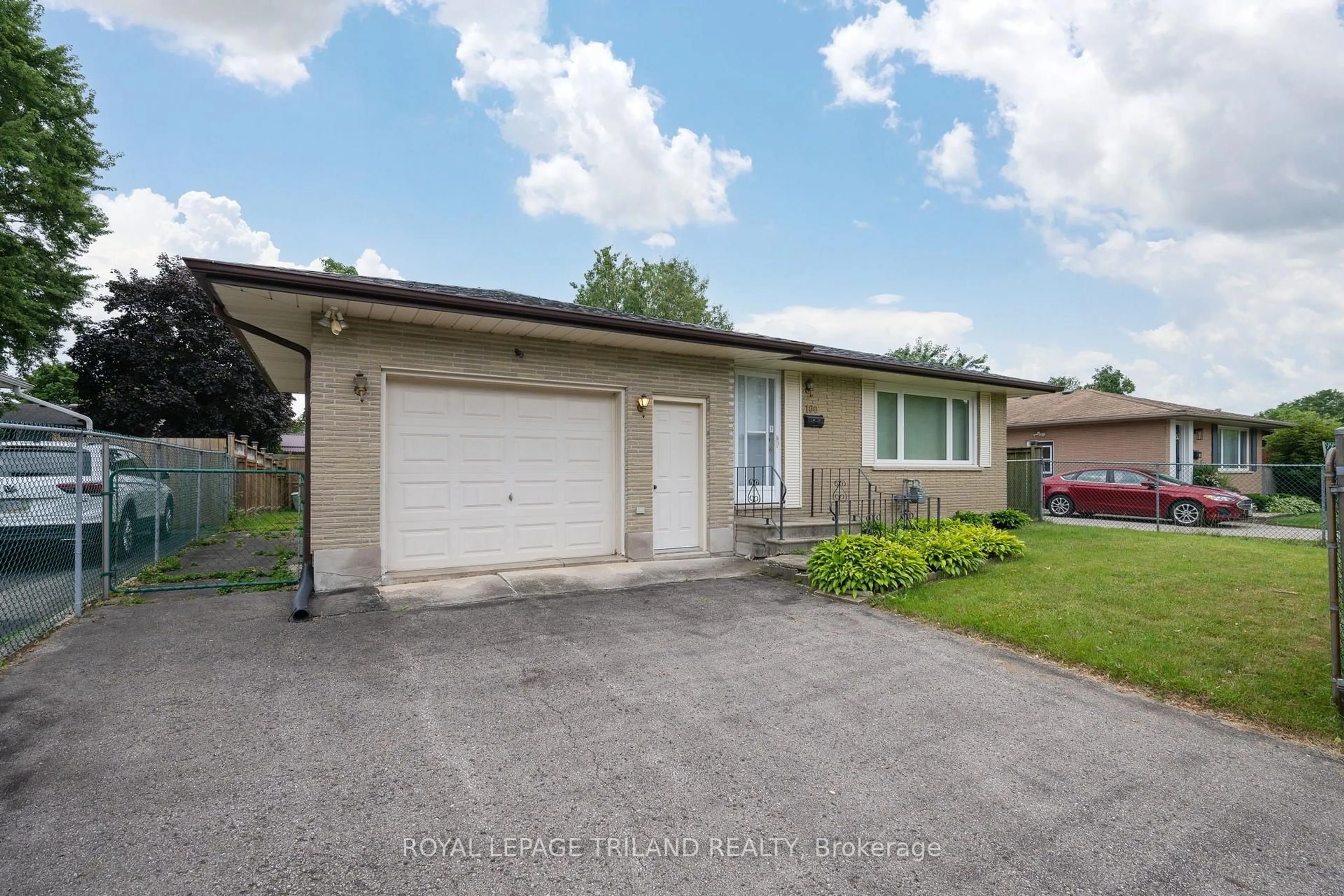 Unknown for 160 Wellesley Cres, London East Ontario N5V 1J7