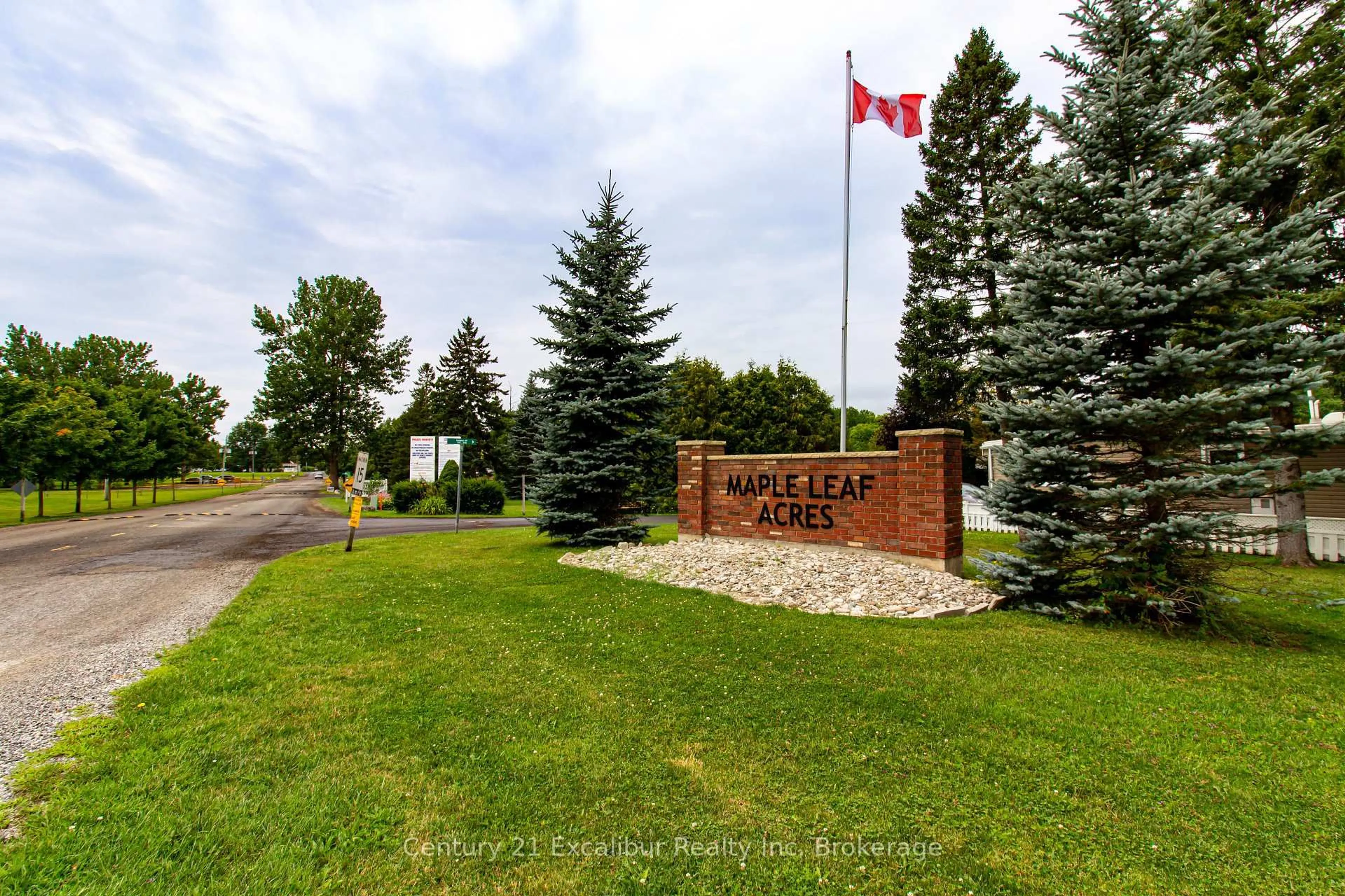Unknown for 422 Pine Pass Rd, Centre Wellington Ontario N1M 2W5