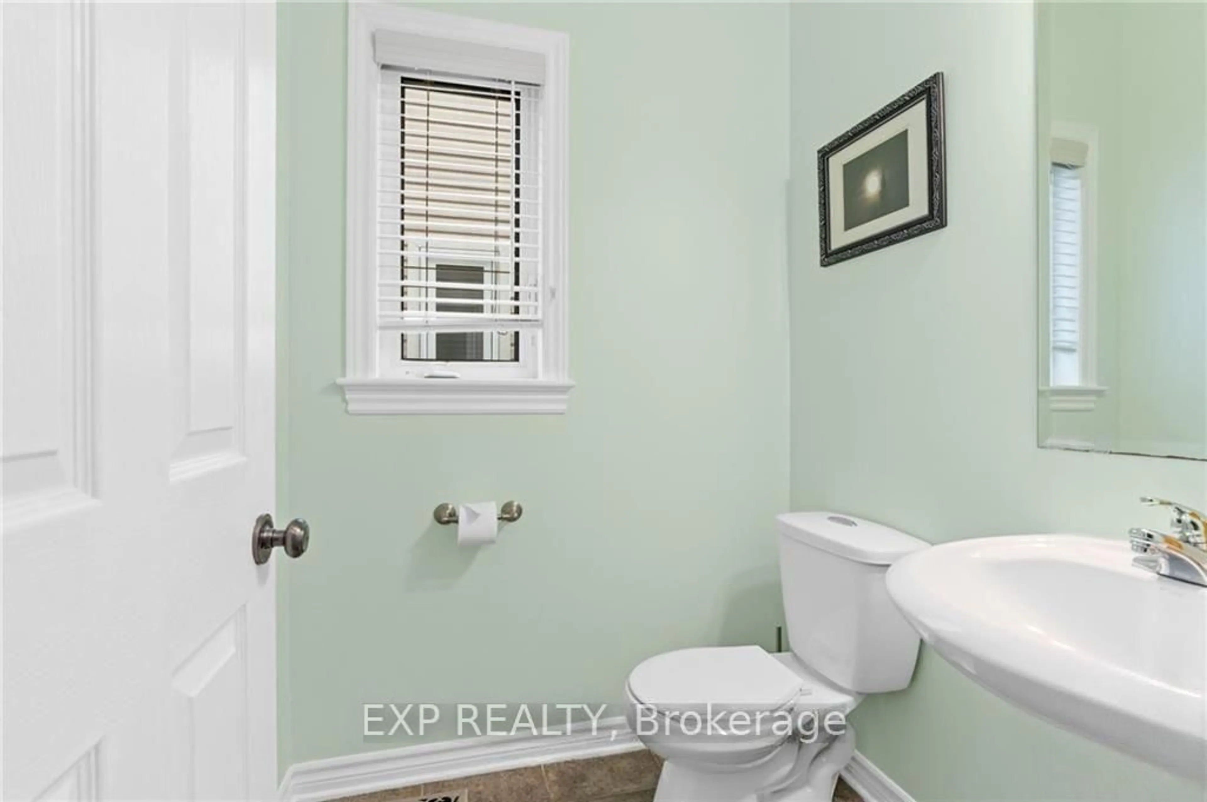 Standard bathroom, ceramic/tile floor for 254 FLODDEN Way, Ottawa Ontario K2G 7E1