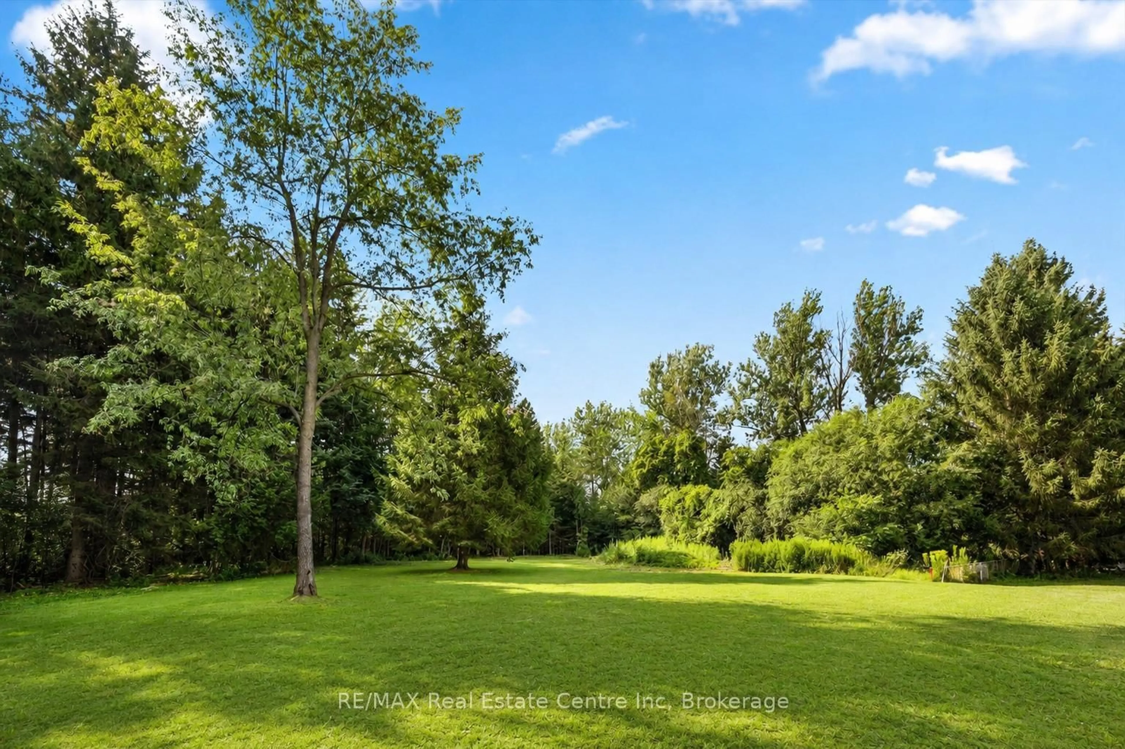 Patio, forest/trees view for 762 Eramosa Rd, Guelph/Eramosa Ontario N1E 5Z3