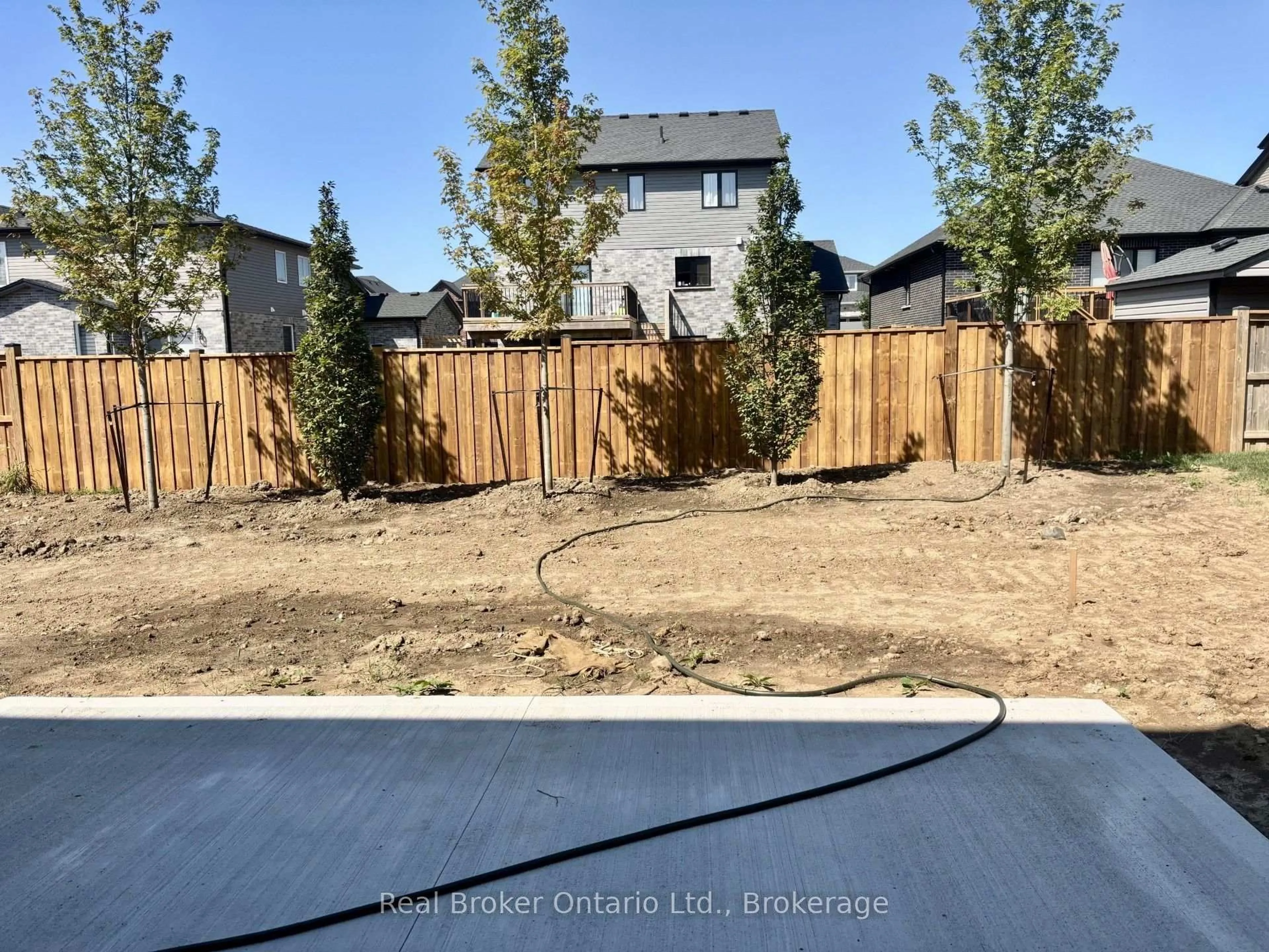 Unknown for 102 Graydon Dr, South-West Oxford Ontario N0J 1N0