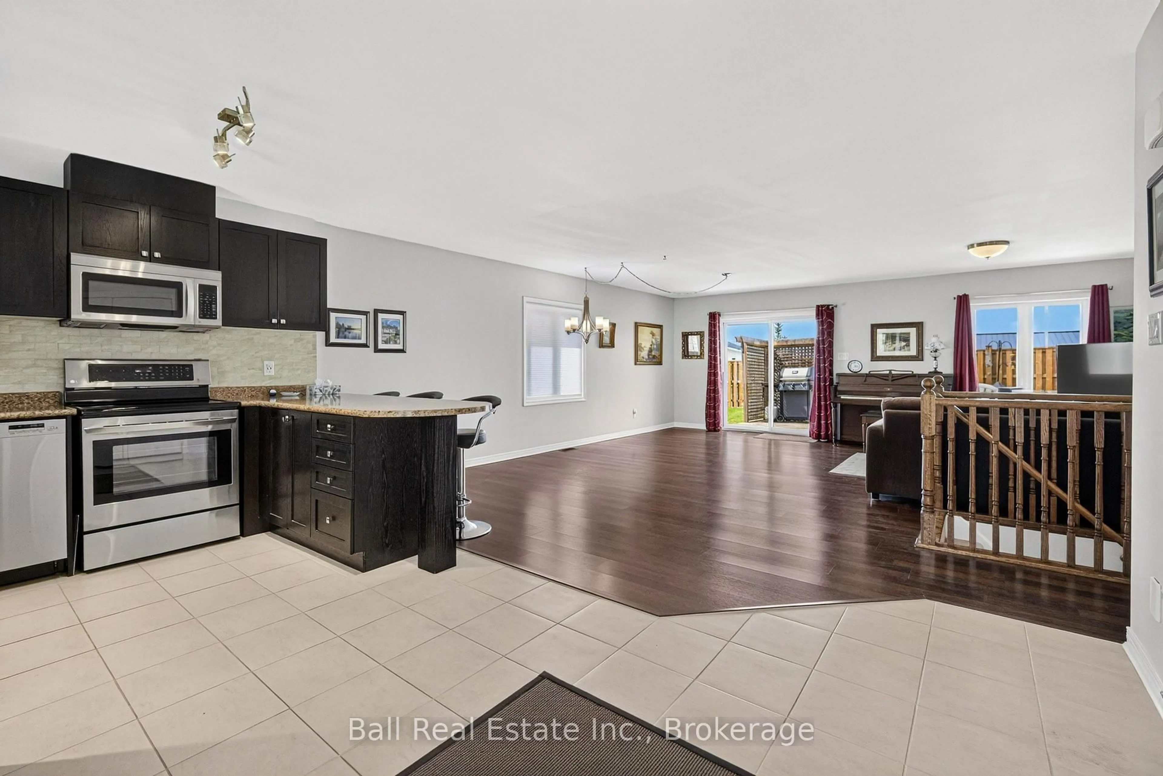 Open concept kitchen, ceramic/tile floor for 6 Maple Ave, Asphodel-Norwood Ontario K0L 2V0