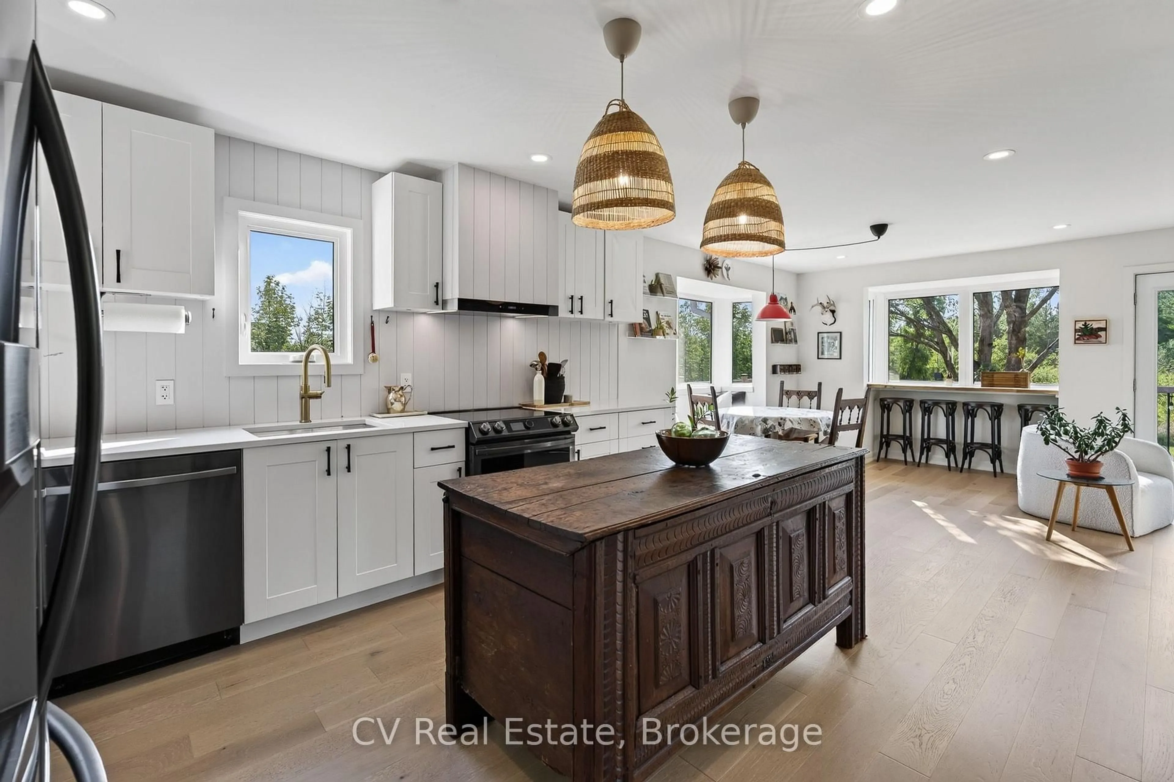 Open concept kitchen, unknown for 110 John St, Meaford Ontario N4L 1W7