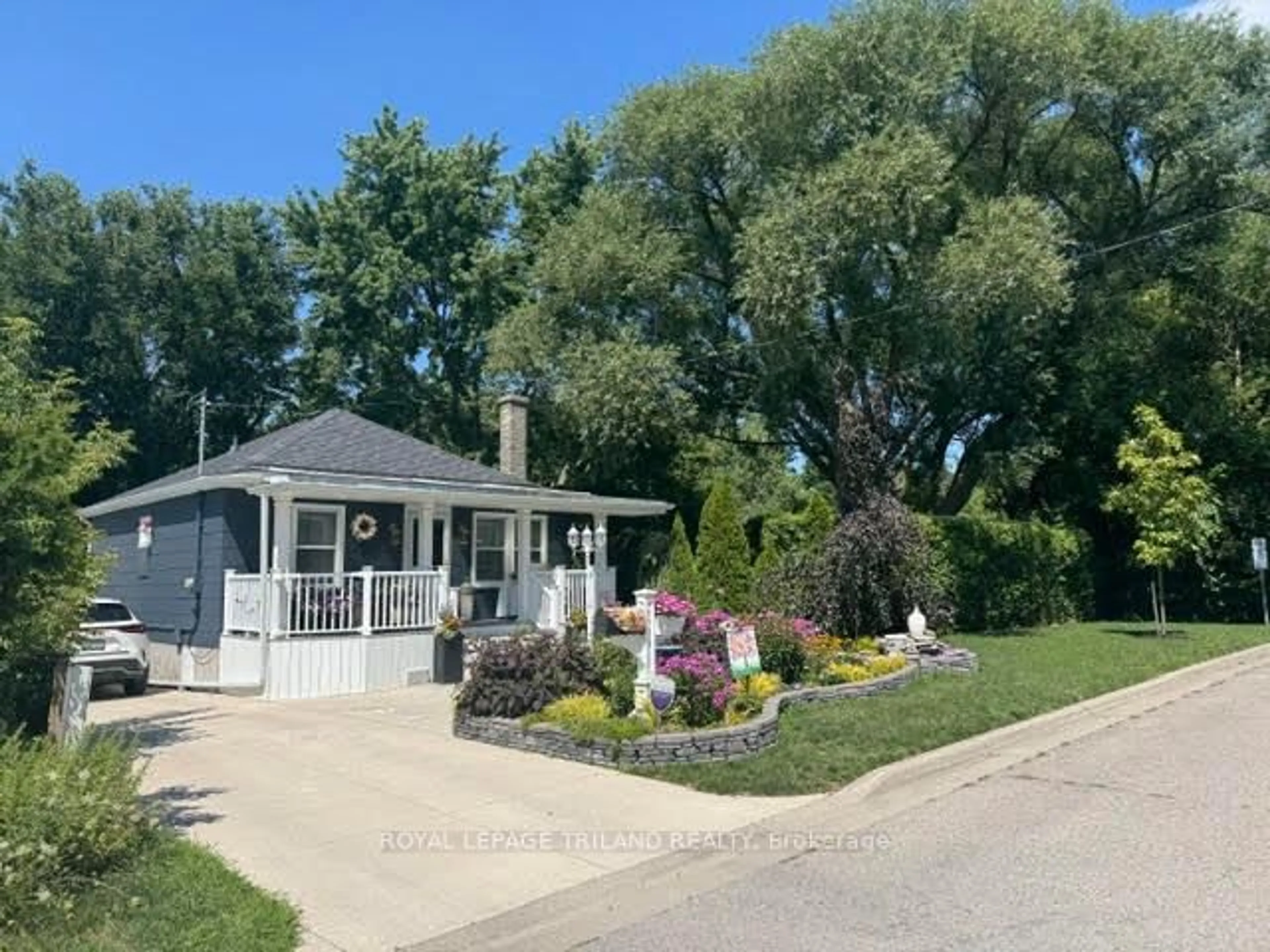 Unknown for 1178 Princess Ave, London East Ontario N5W 3N3
