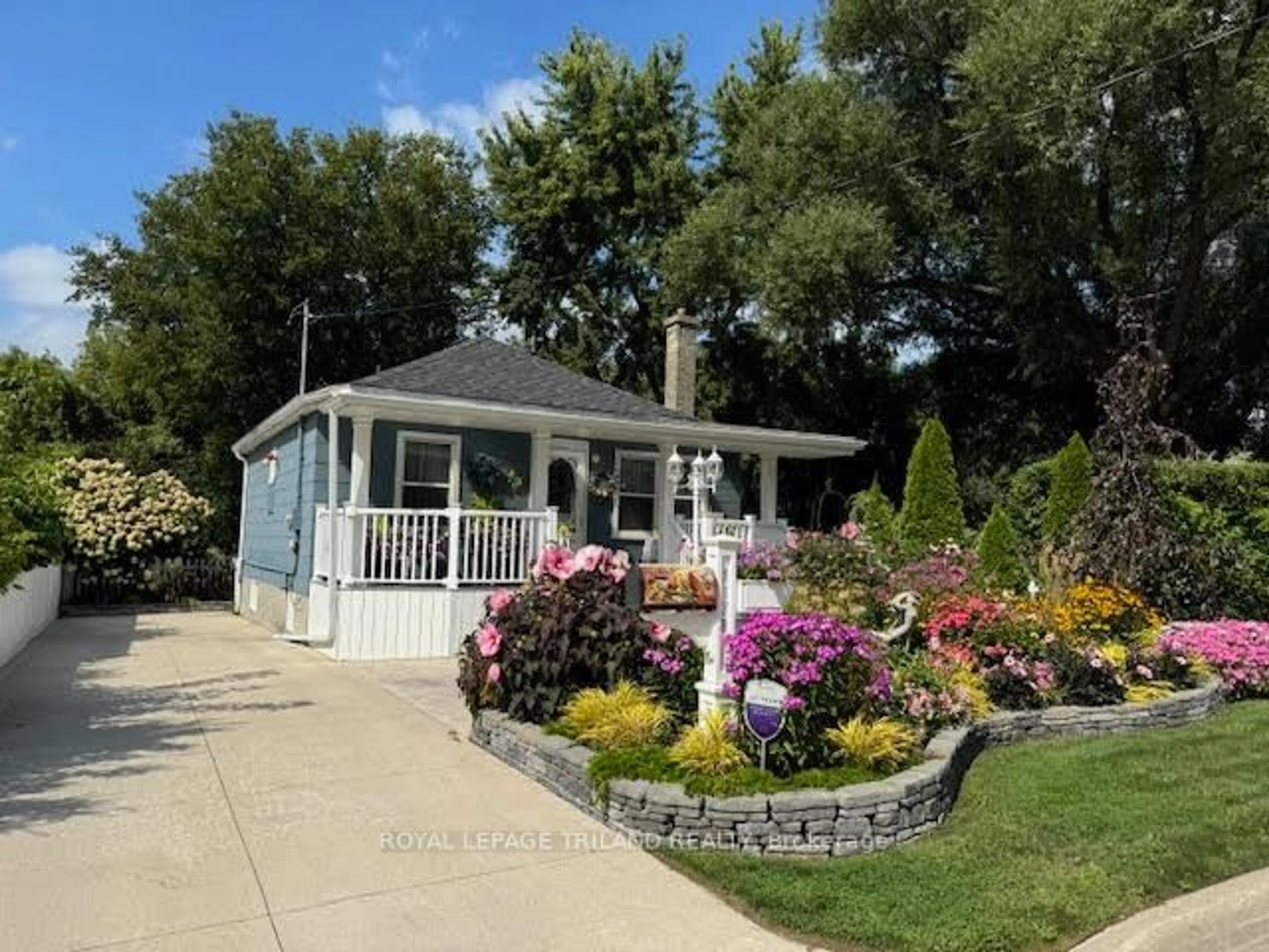 Unknown for 1178 Princess Ave, London East Ontario N5W 3N3