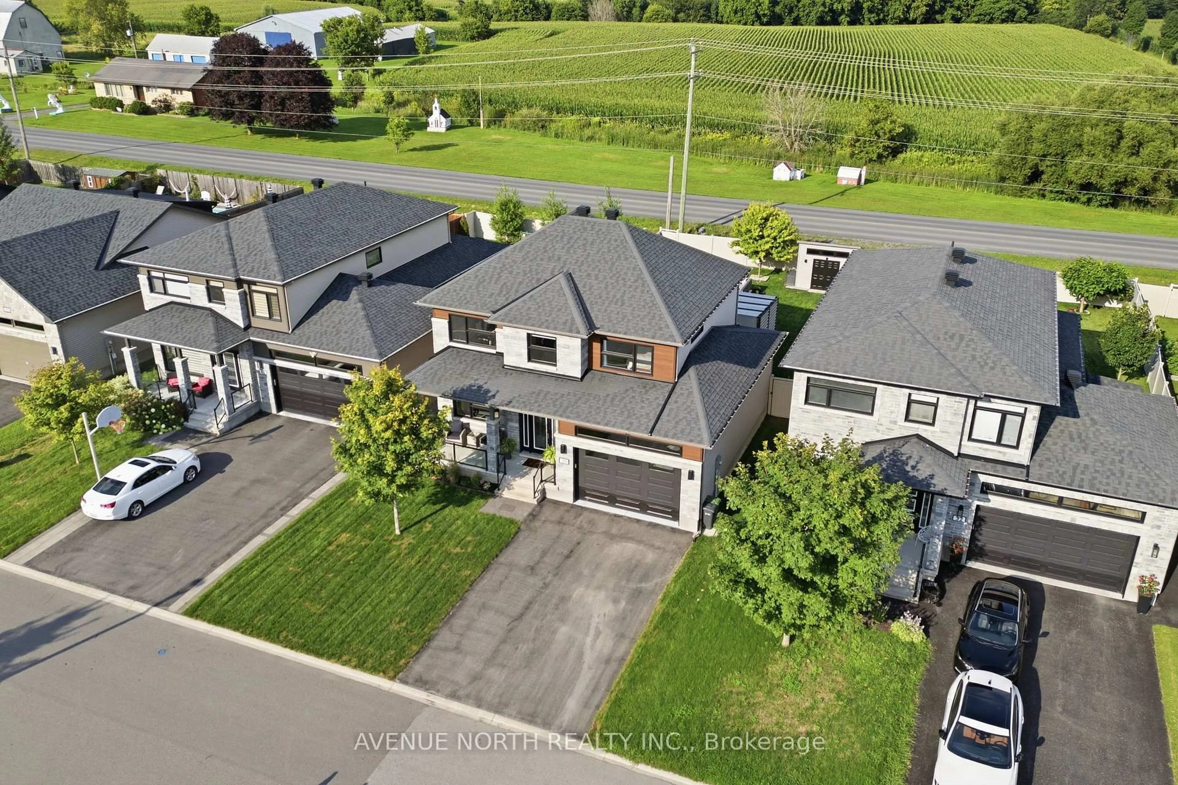 A pic from outside/outdoor area/front of a property/back of a property/a pic from drone, street for 36 Nancy St, Russell Ontario K0A 1W0