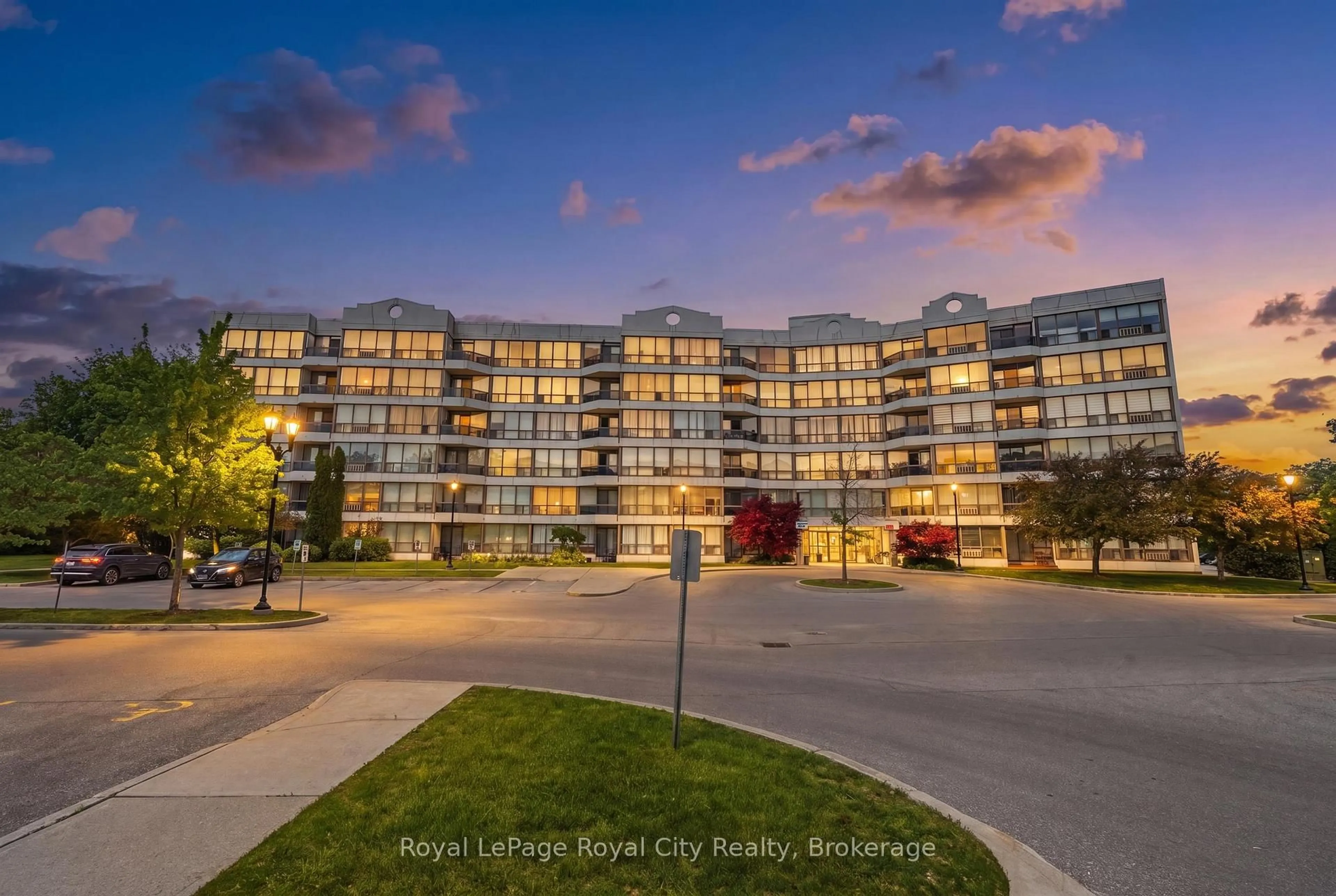 A pic from outside/outdoor area/front of a property/back of a property/a pic from drone, building for 107 Bagot St #610, Guelph Ontario N1H 8H5