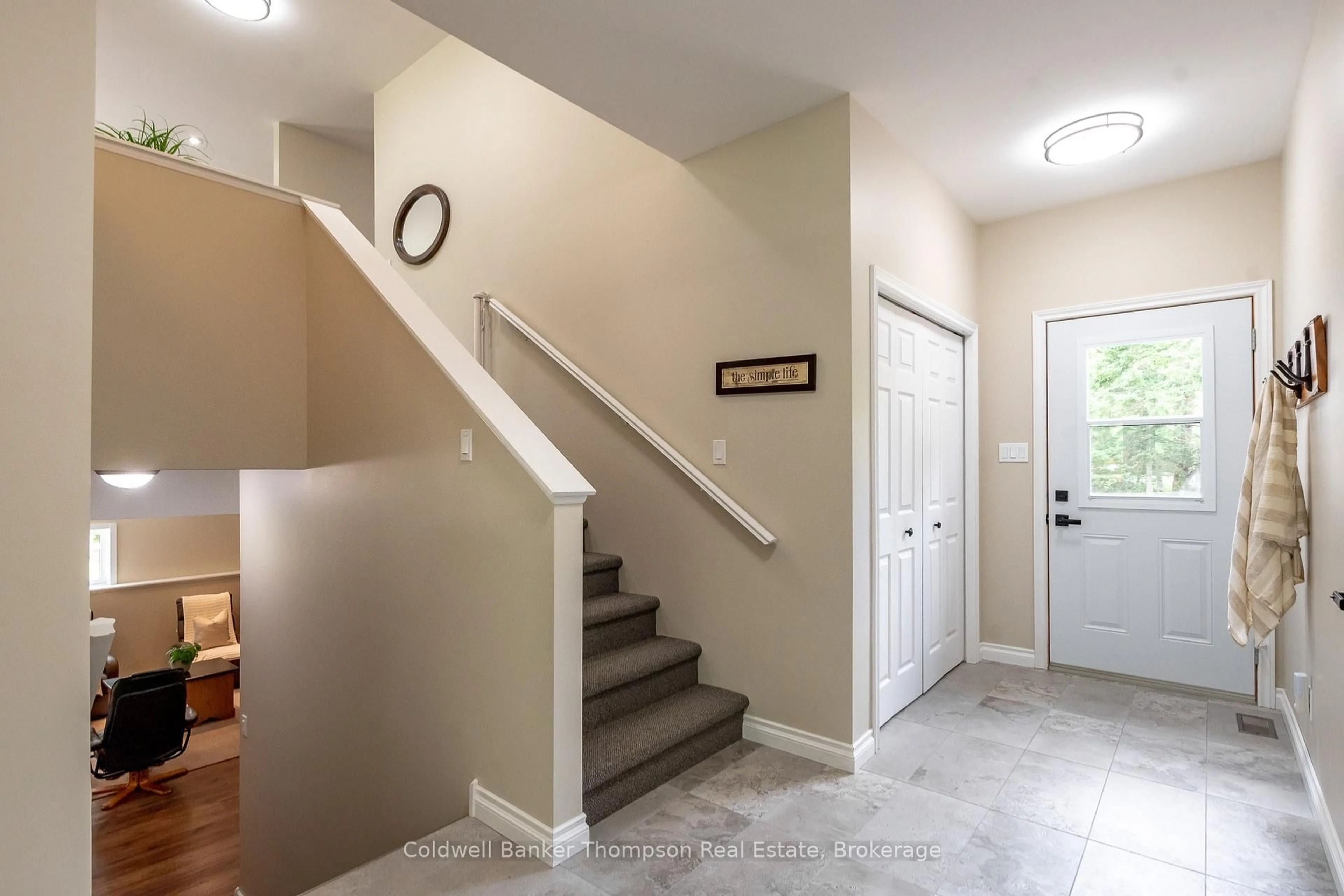 Indoor entryway for 30 Gabriel Lane, Perry Ontario P0A 1R0